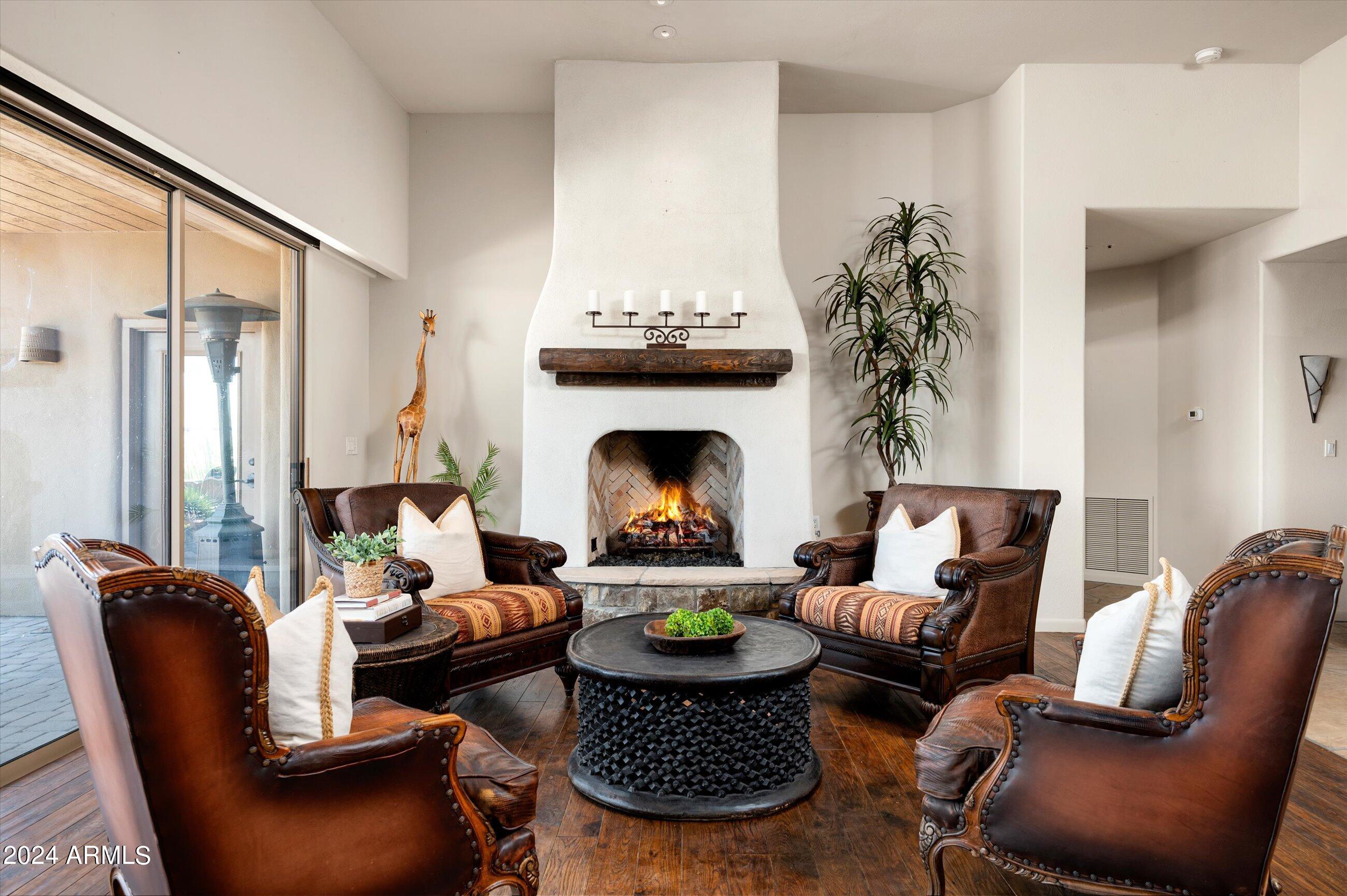 9802 E HIDDEN VALLEY Road