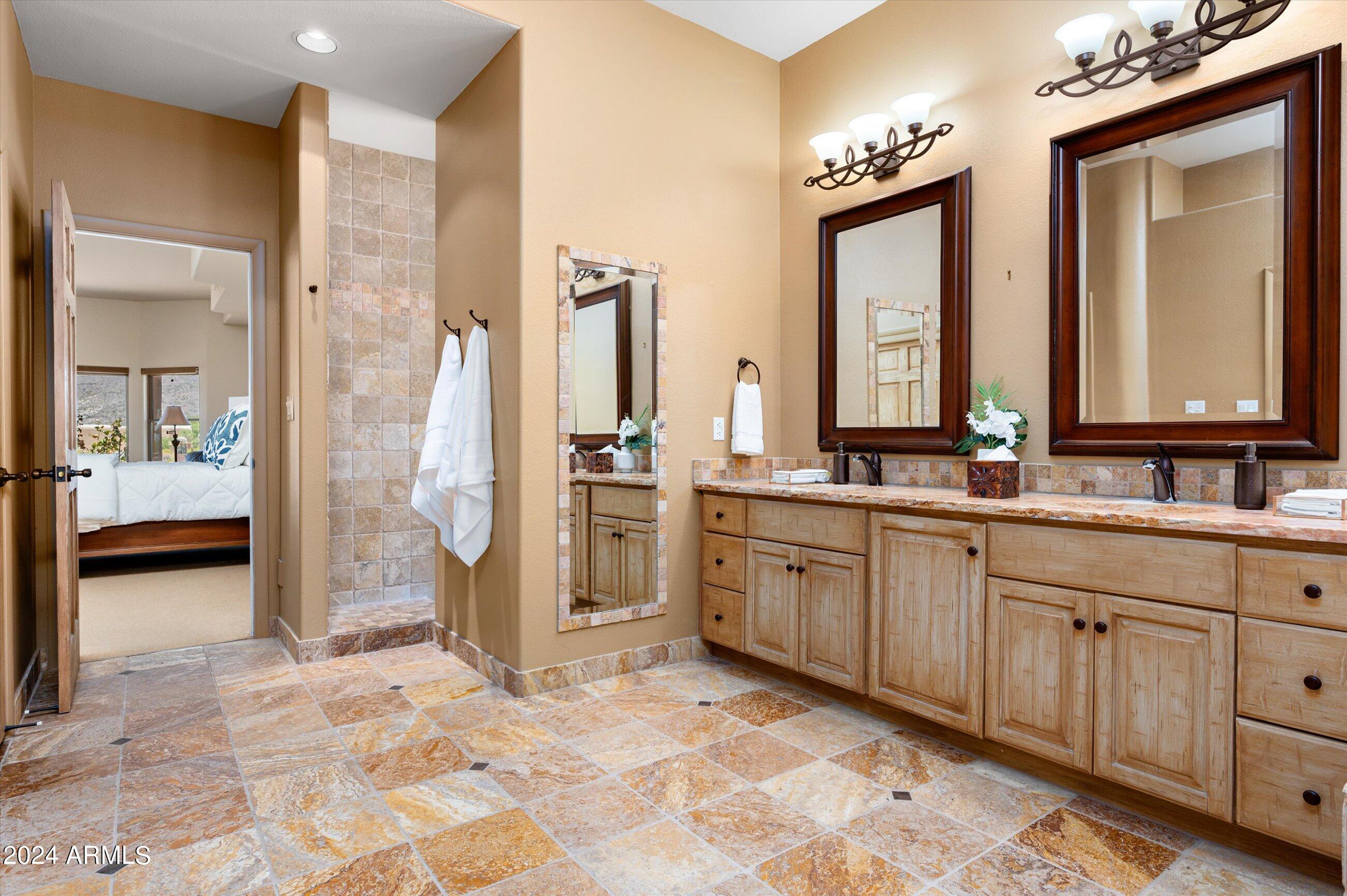 9802 E HIDDEN VALLEY Road