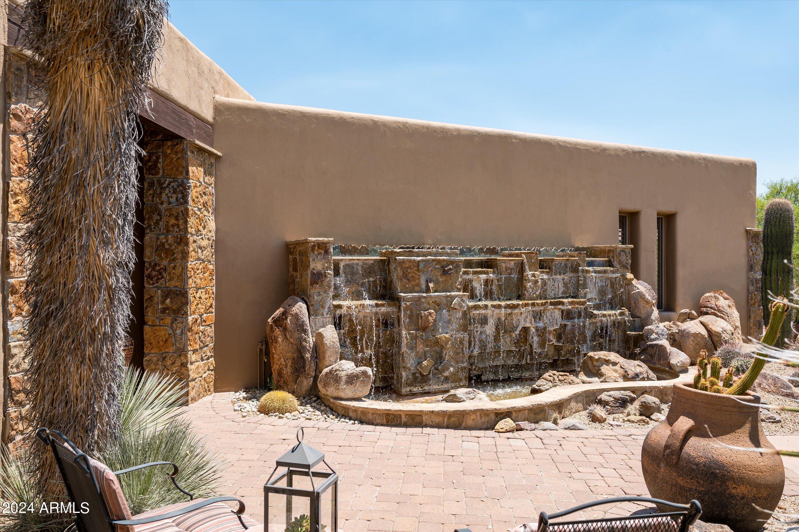 9802 E HIDDEN VALLEY Road