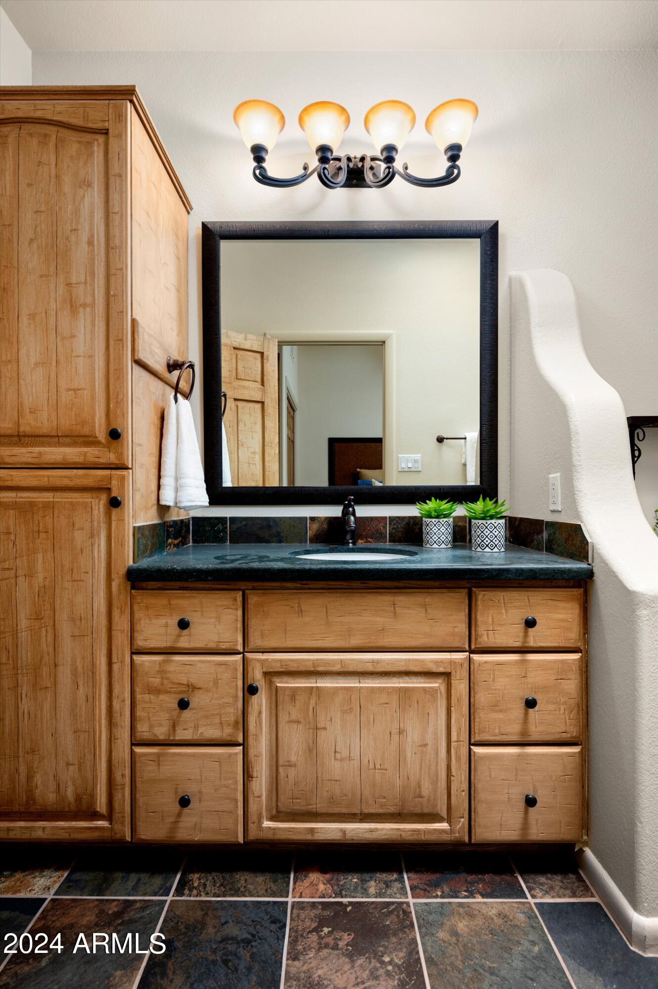 9802 E HIDDEN VALLEY Road