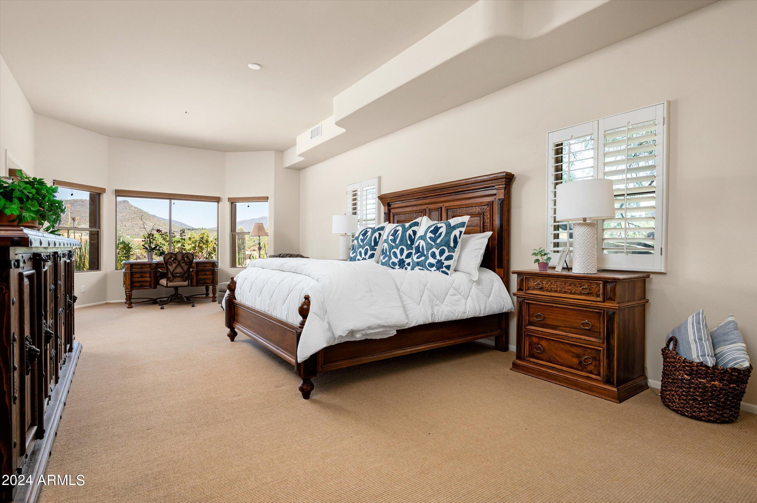 9802 E HIDDEN VALLEY Road