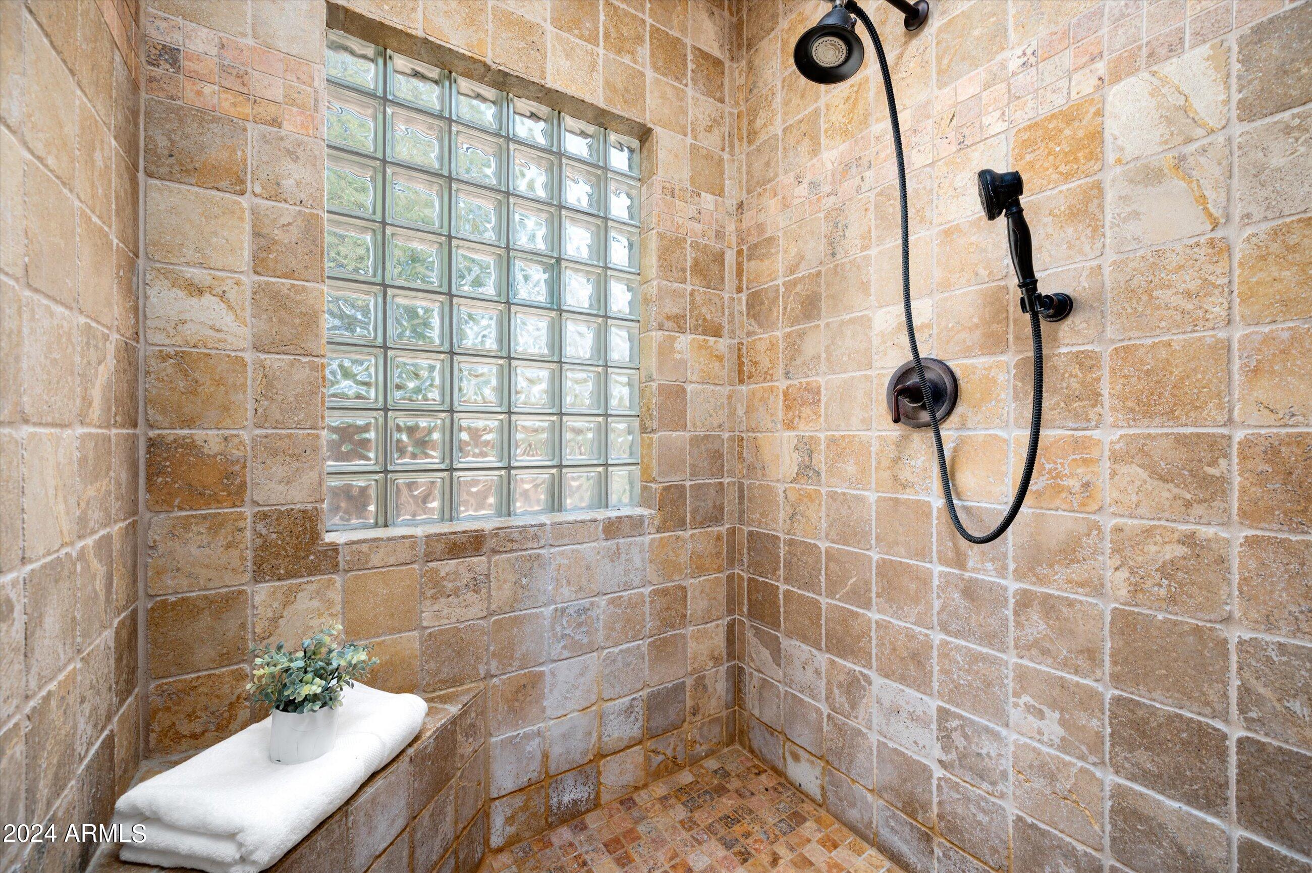 9802 E HIDDEN VALLEY Road