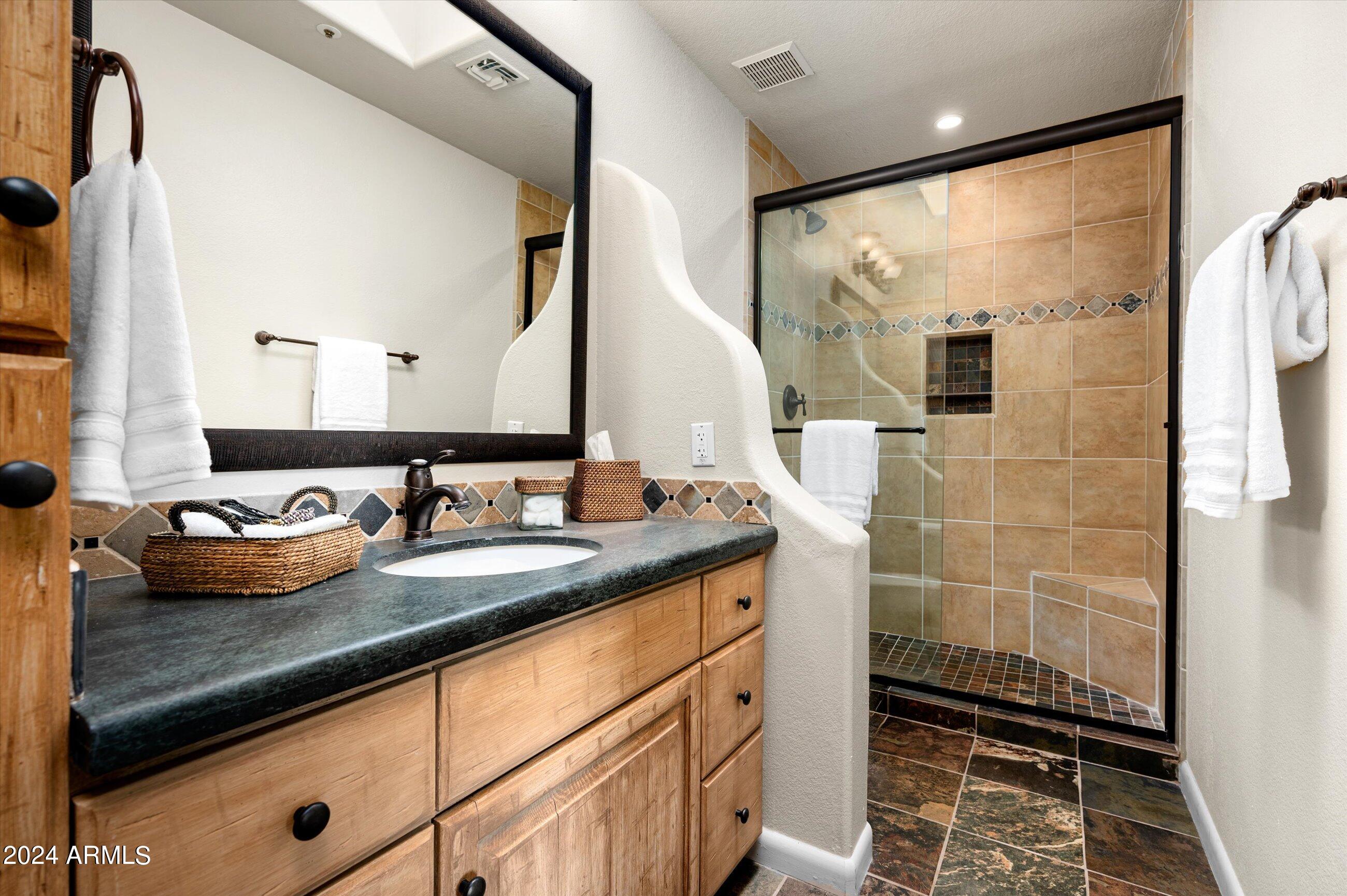 9802 E HIDDEN VALLEY Road