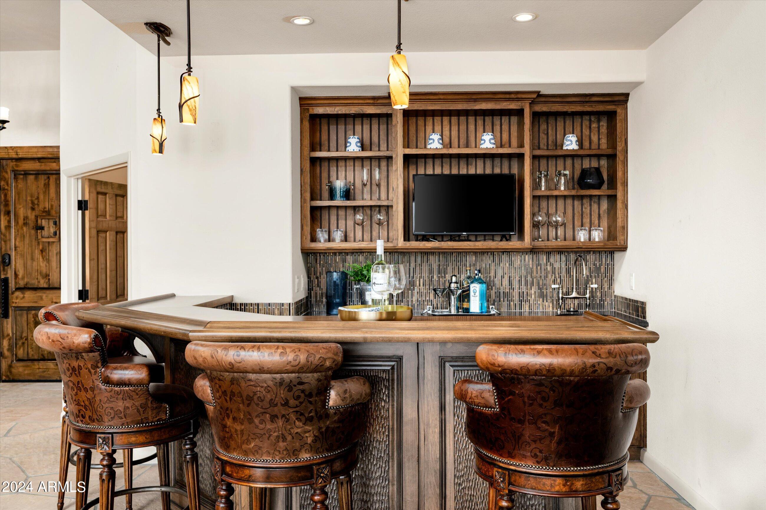 9802 E HIDDEN VALLEY Road