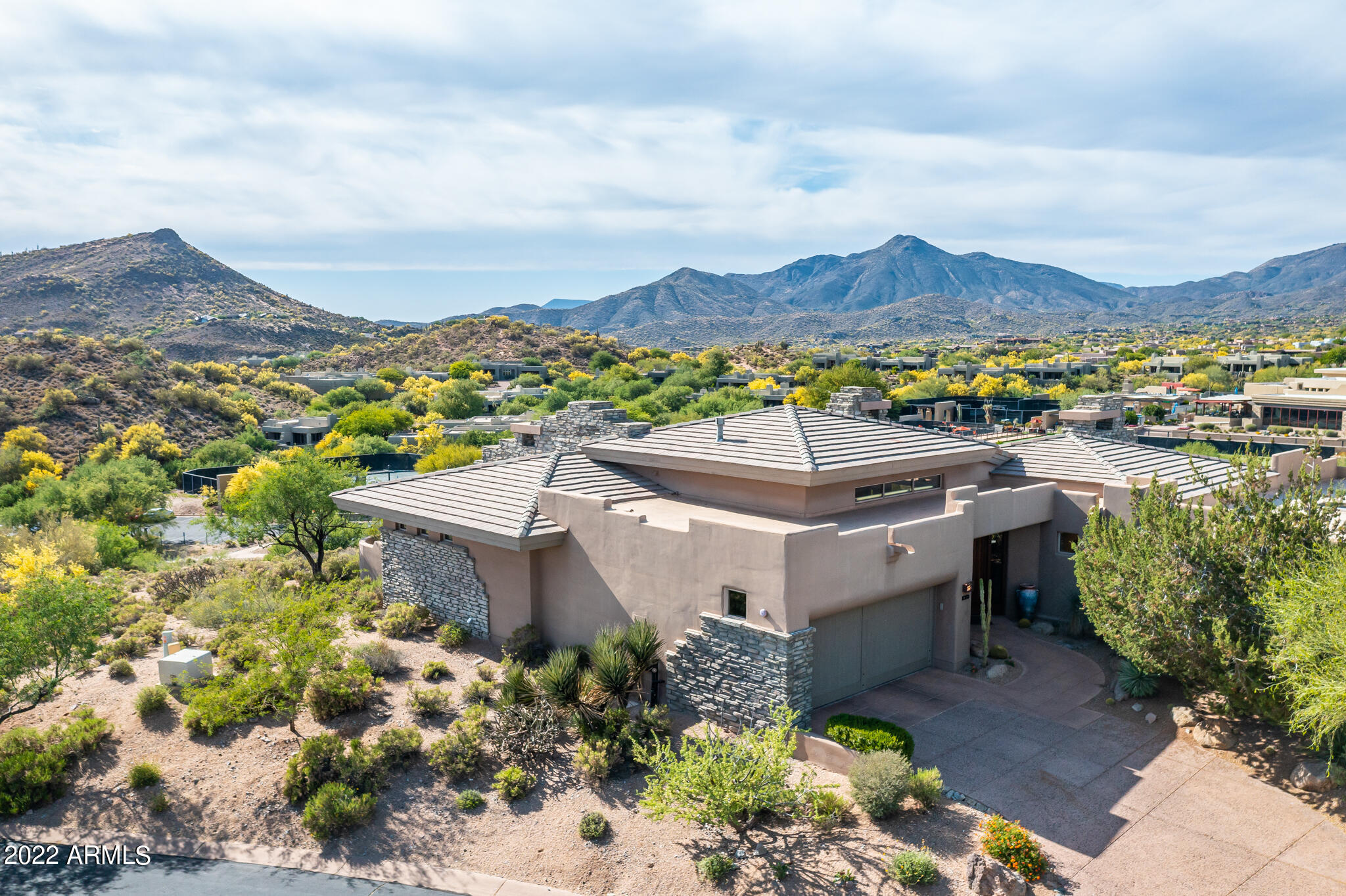 10112 E OLD TRAIL Road