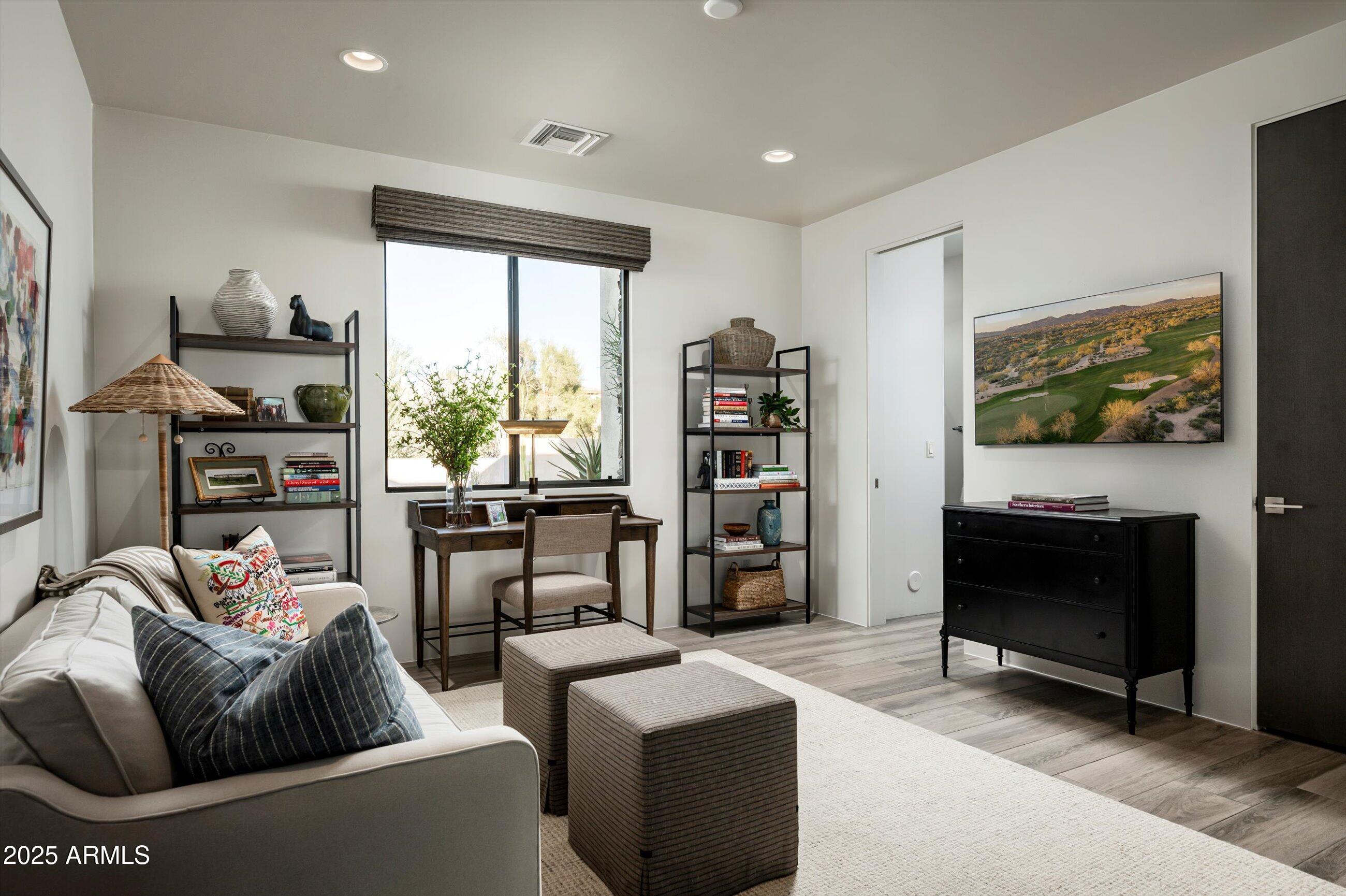 9182 E ANDORA HILLS Drive