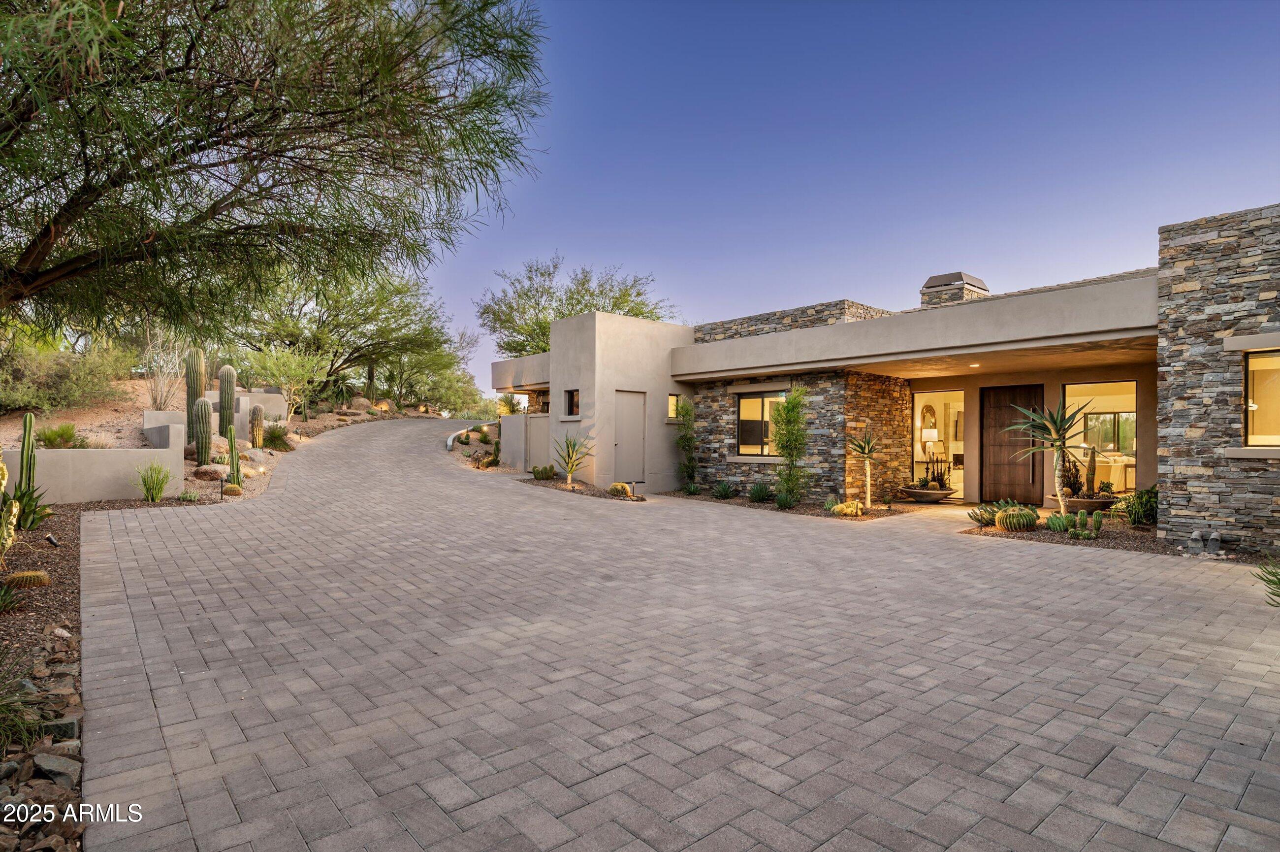 9182 E ANDORA HILLS Drive