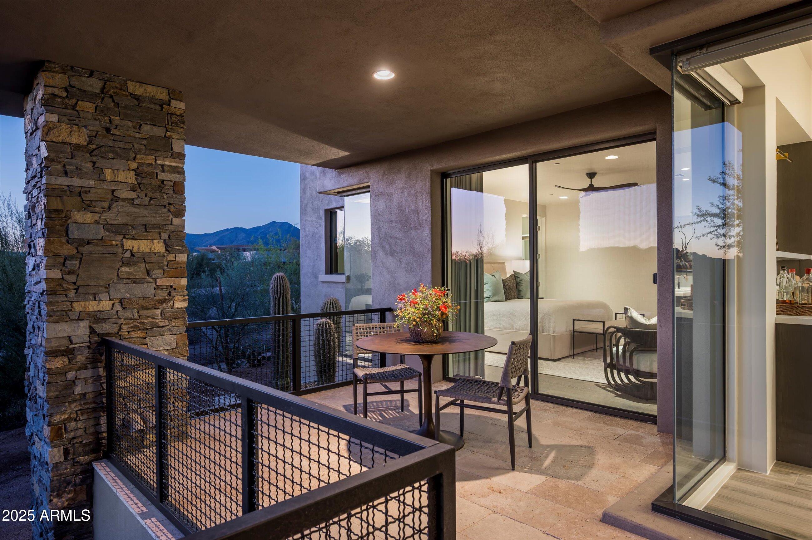 9182 E ANDORA HILLS Drive
