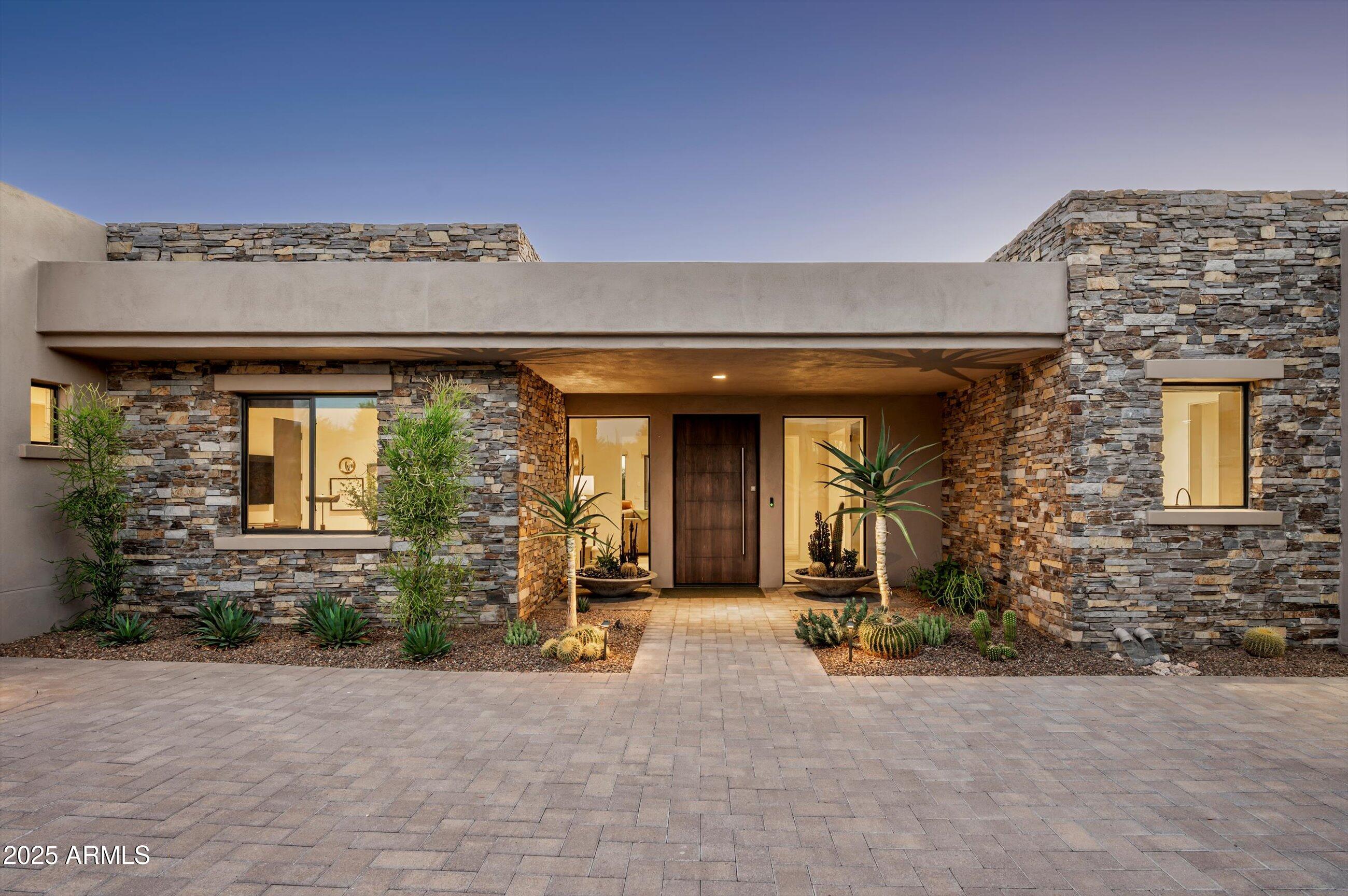 9182 E ANDORA HILLS Drive