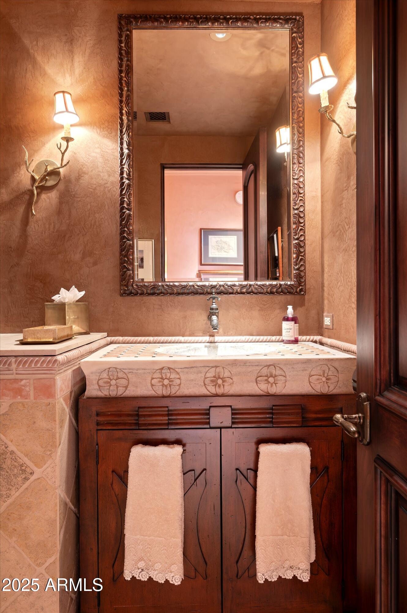 9808 E HONEY MESQUITE Drive