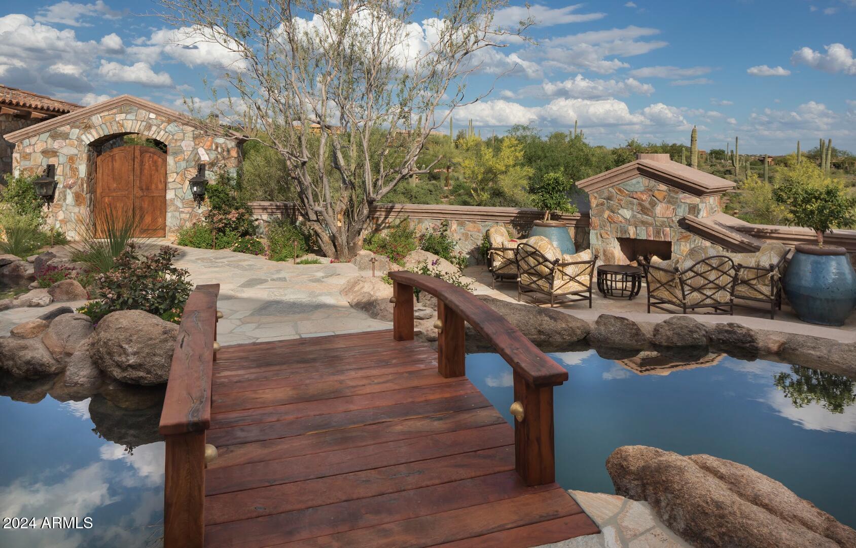 9808 E HONEY MESQUITE Drive