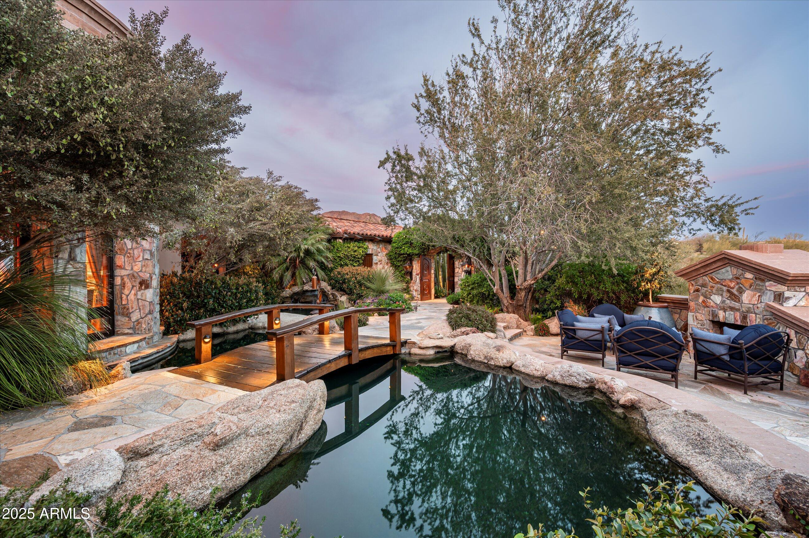 9808 E HONEY MESQUITE Drive