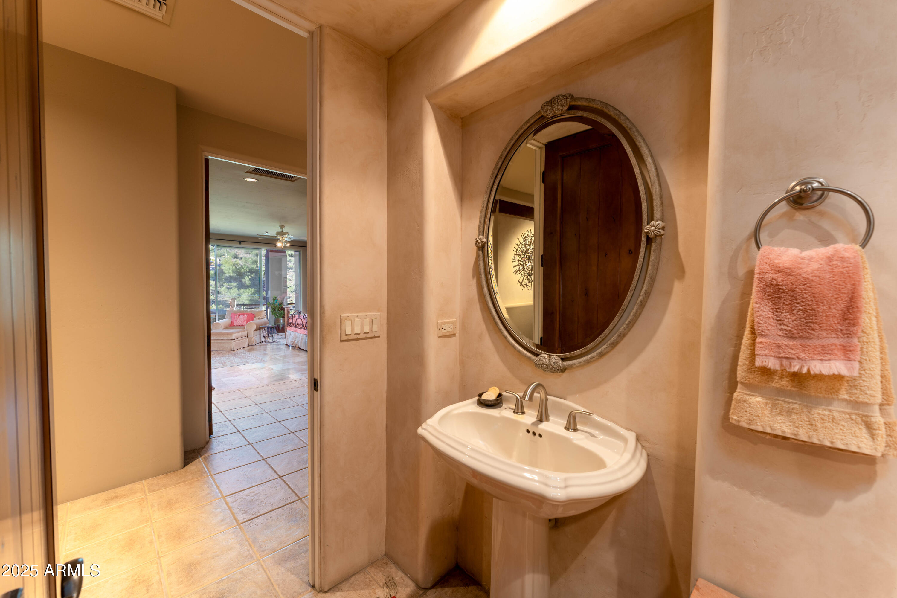 9810 E FORGOTTEN HILLS Drive