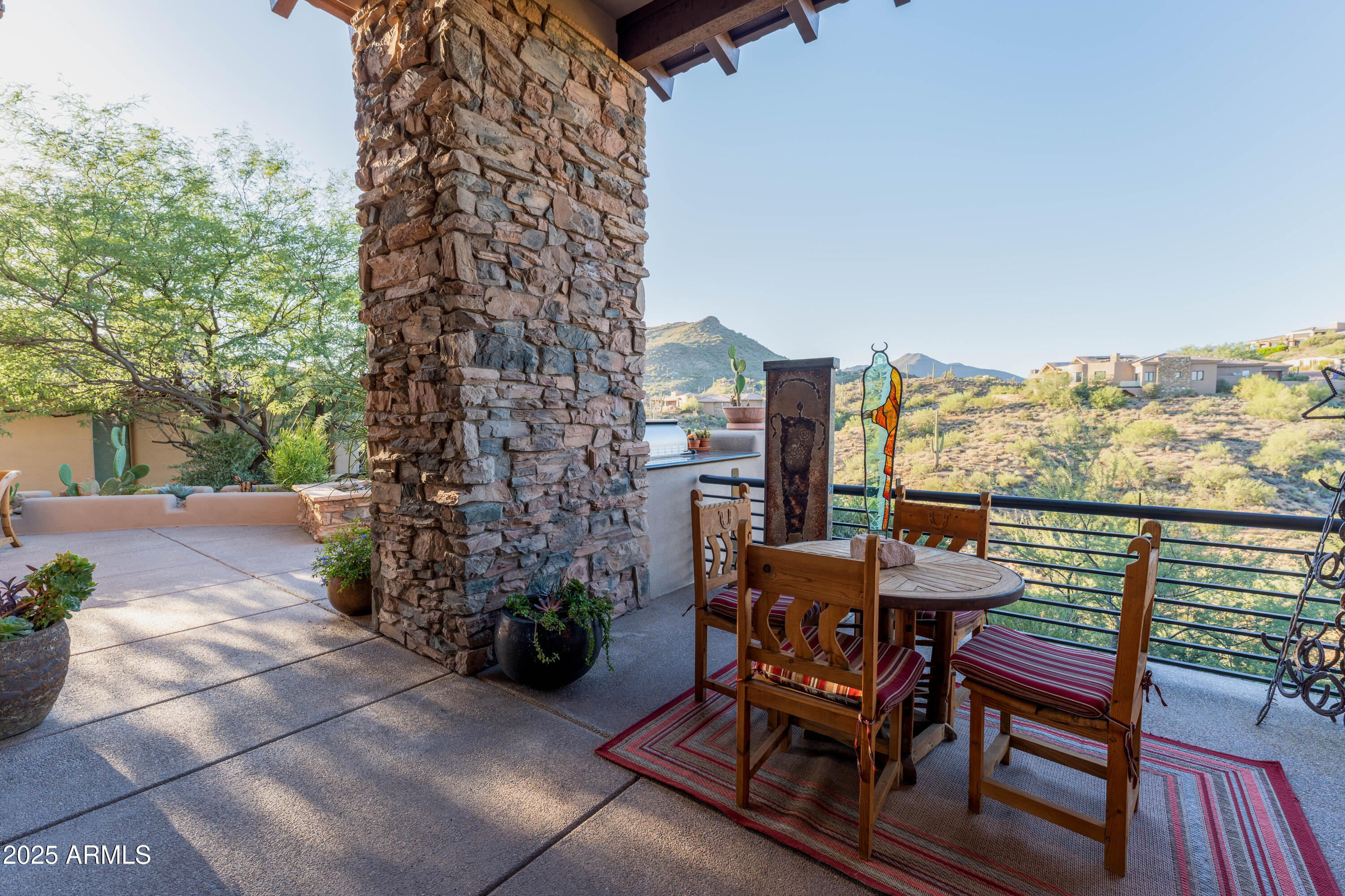 9810 E FORGOTTEN HILLS Drive