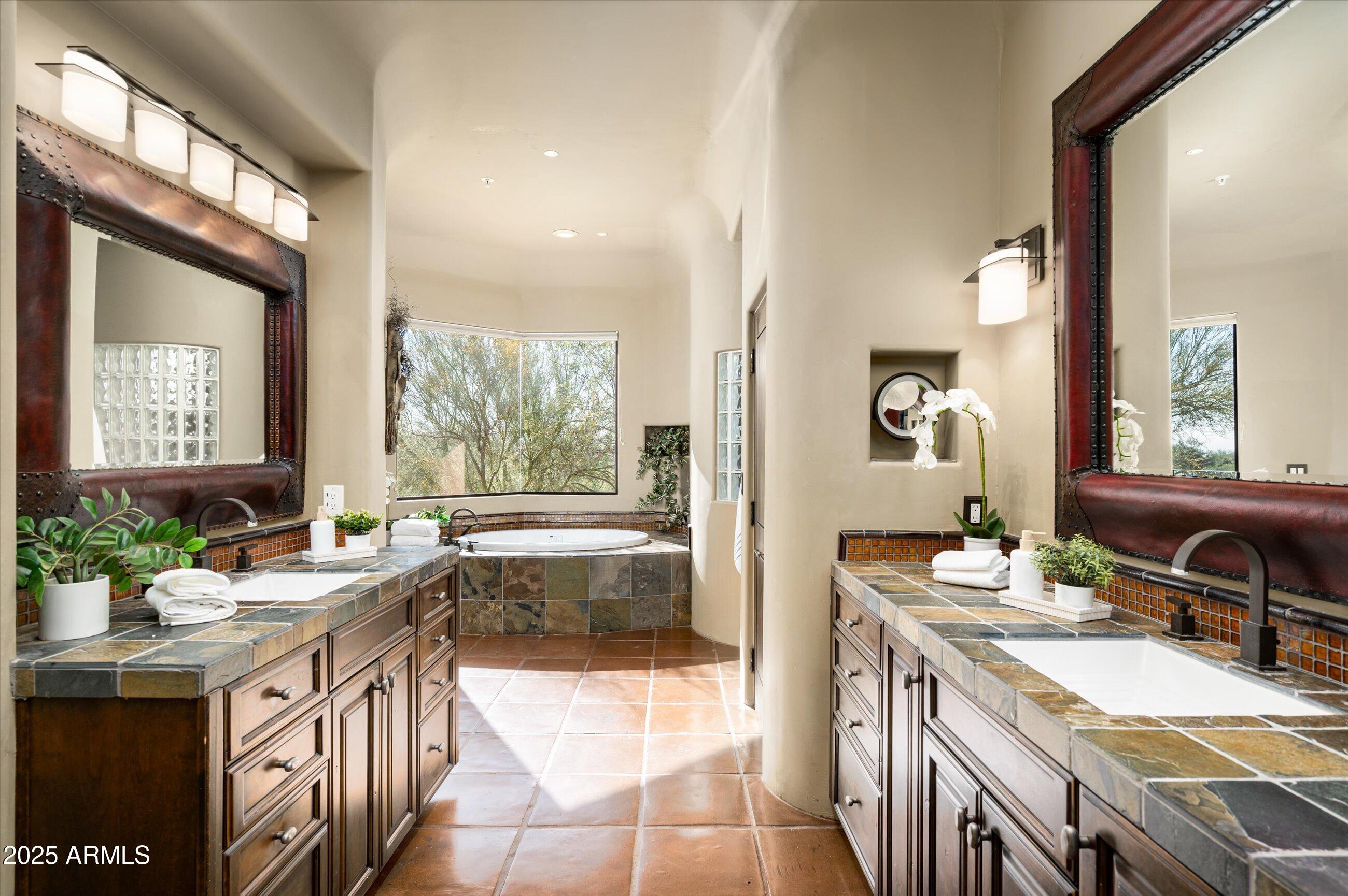 9753 E SUNDANCE Trail