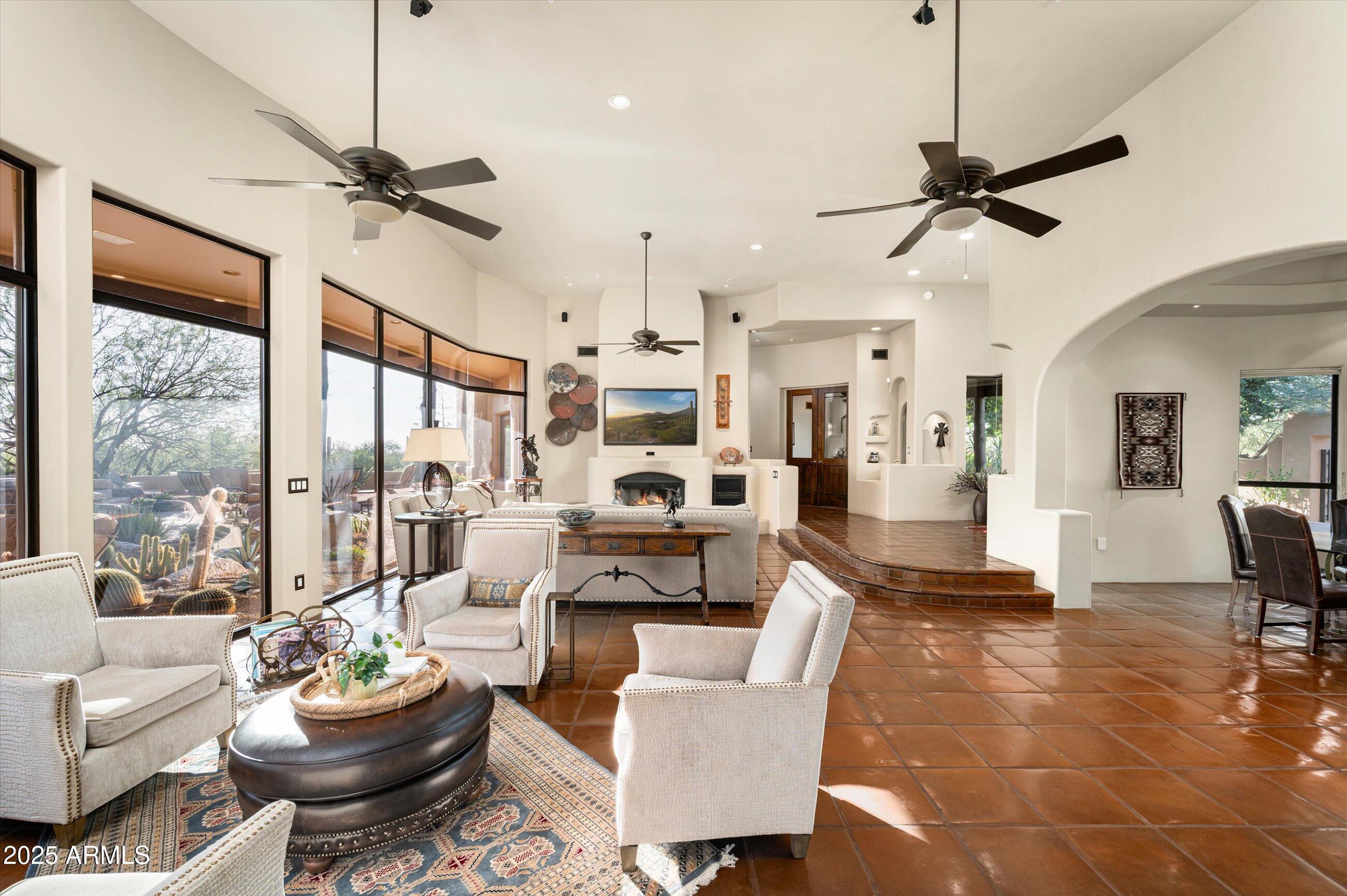 9753 E SUNDANCE Trail