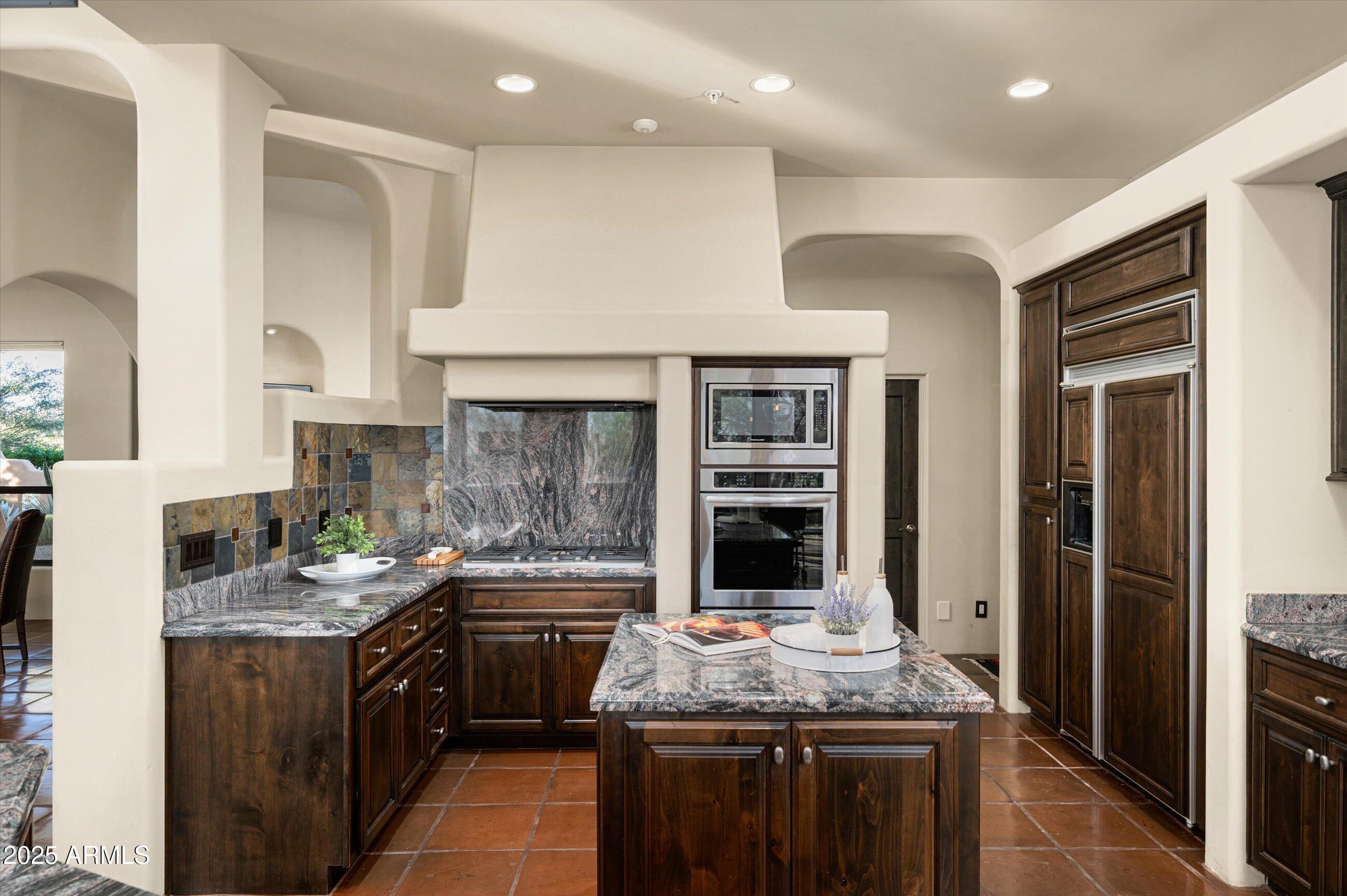 9753 E SUNDANCE Trail