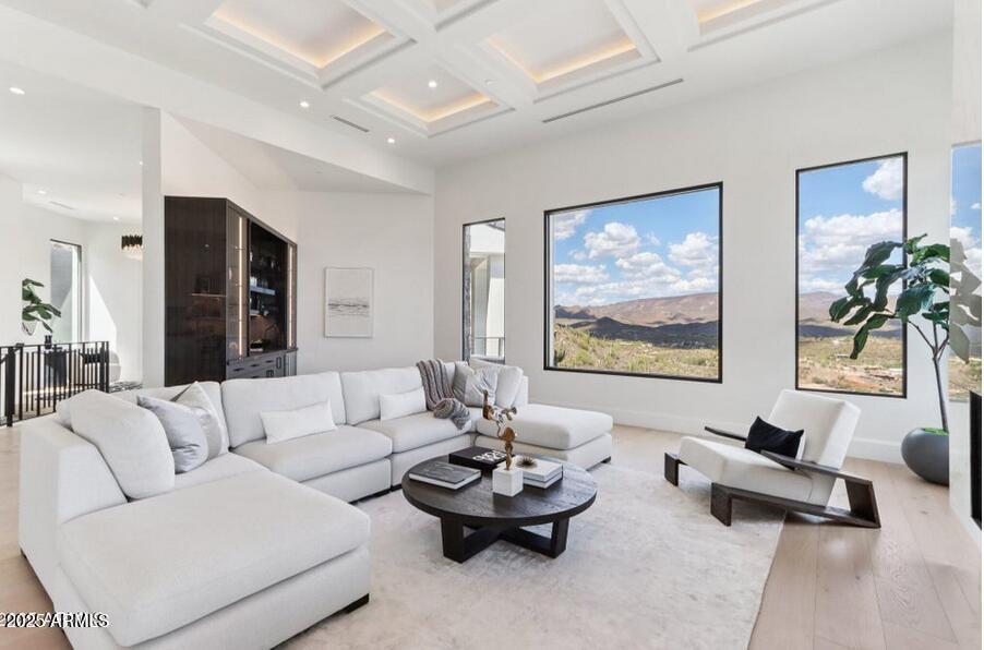 4880 E LONE MOUNTAIN Road N