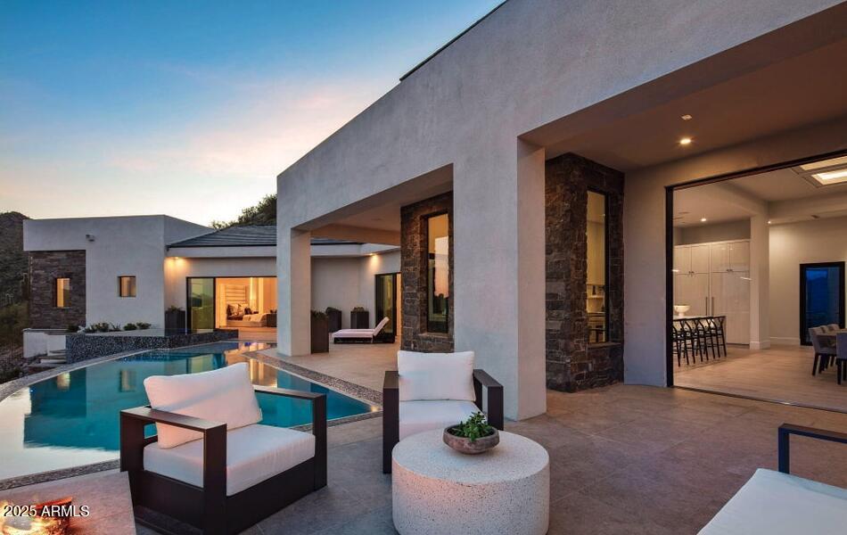 4880 E LONE MOUNTAIN Road N