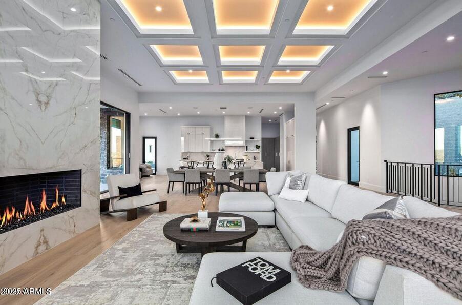 4880 E LONE MOUNTAIN Road N