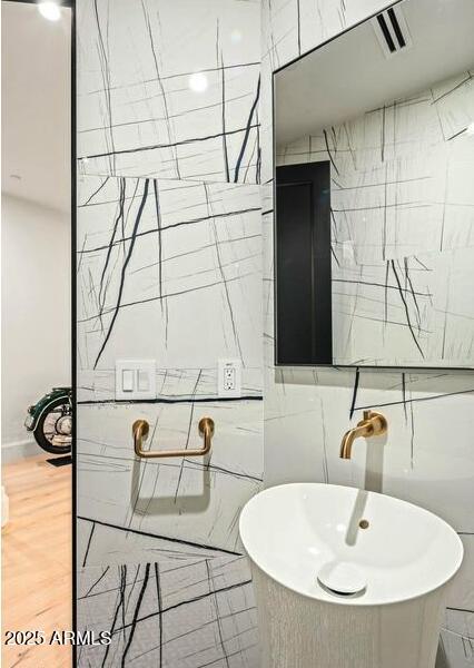 4880 E LONE MOUNTAIN Road N