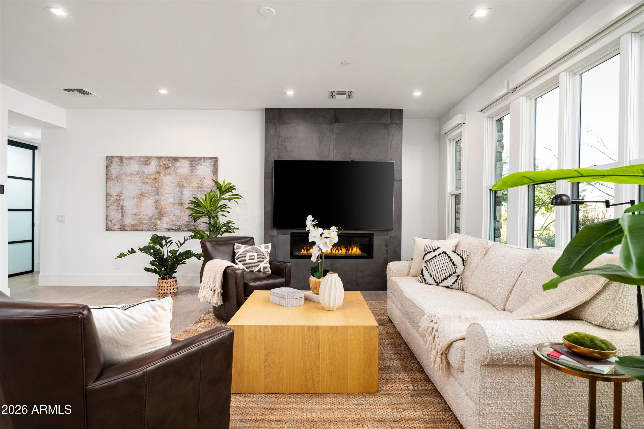 37200 N CAVE CREEK Road 1108