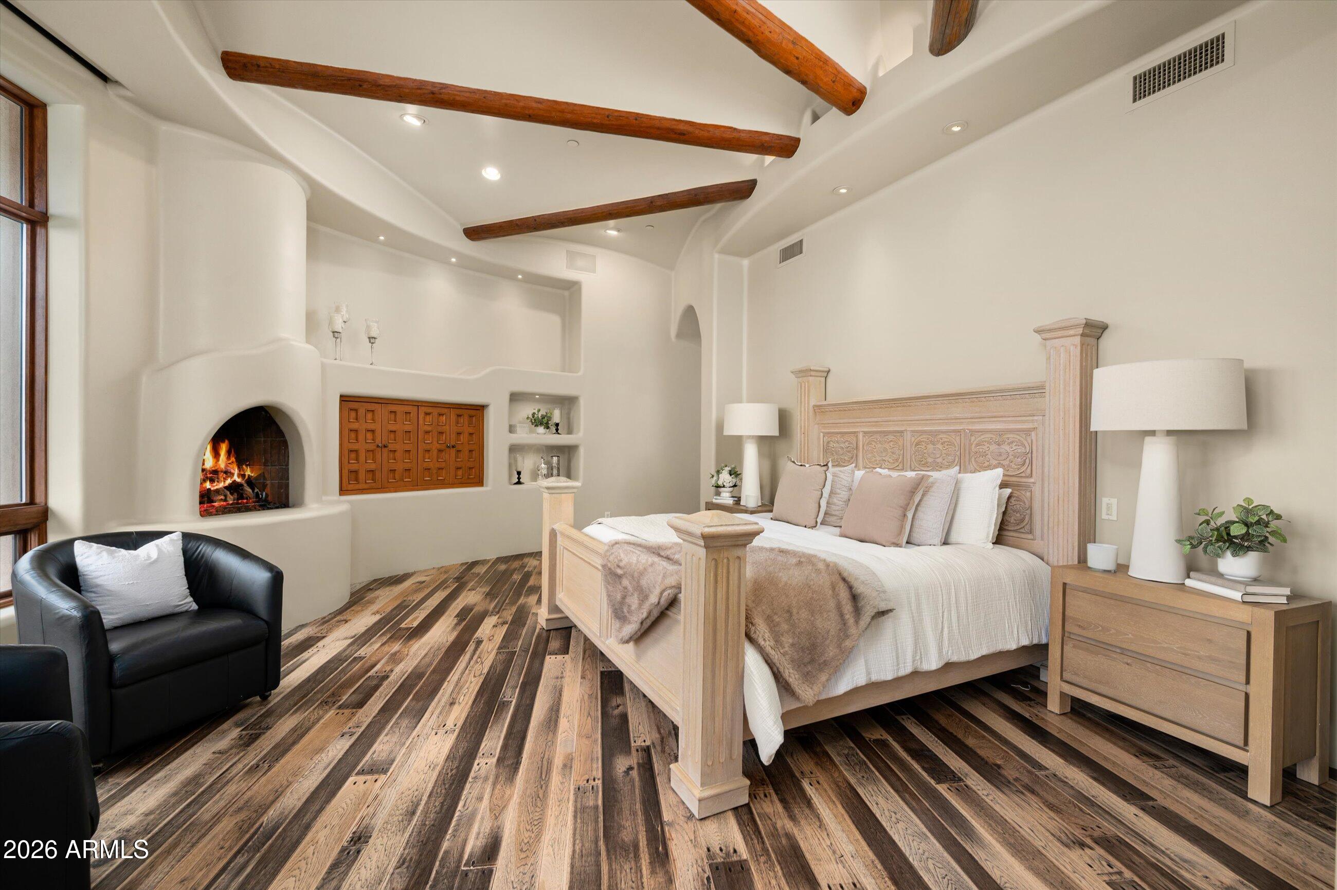 11105 E TAMARISK Way