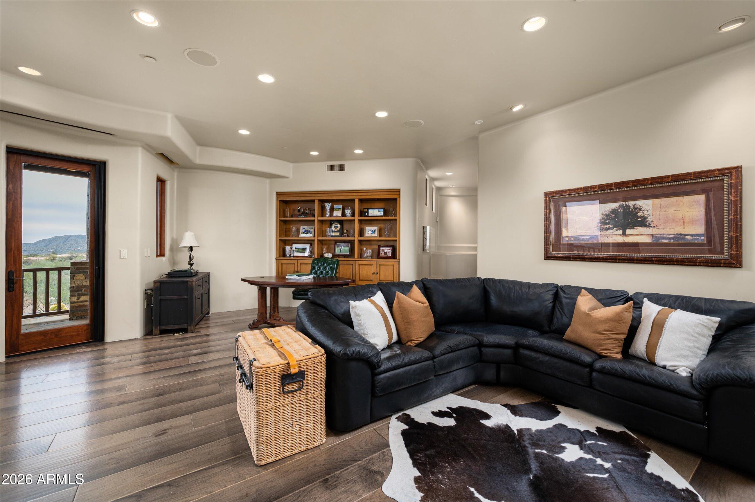 11105 E TAMARISK Way