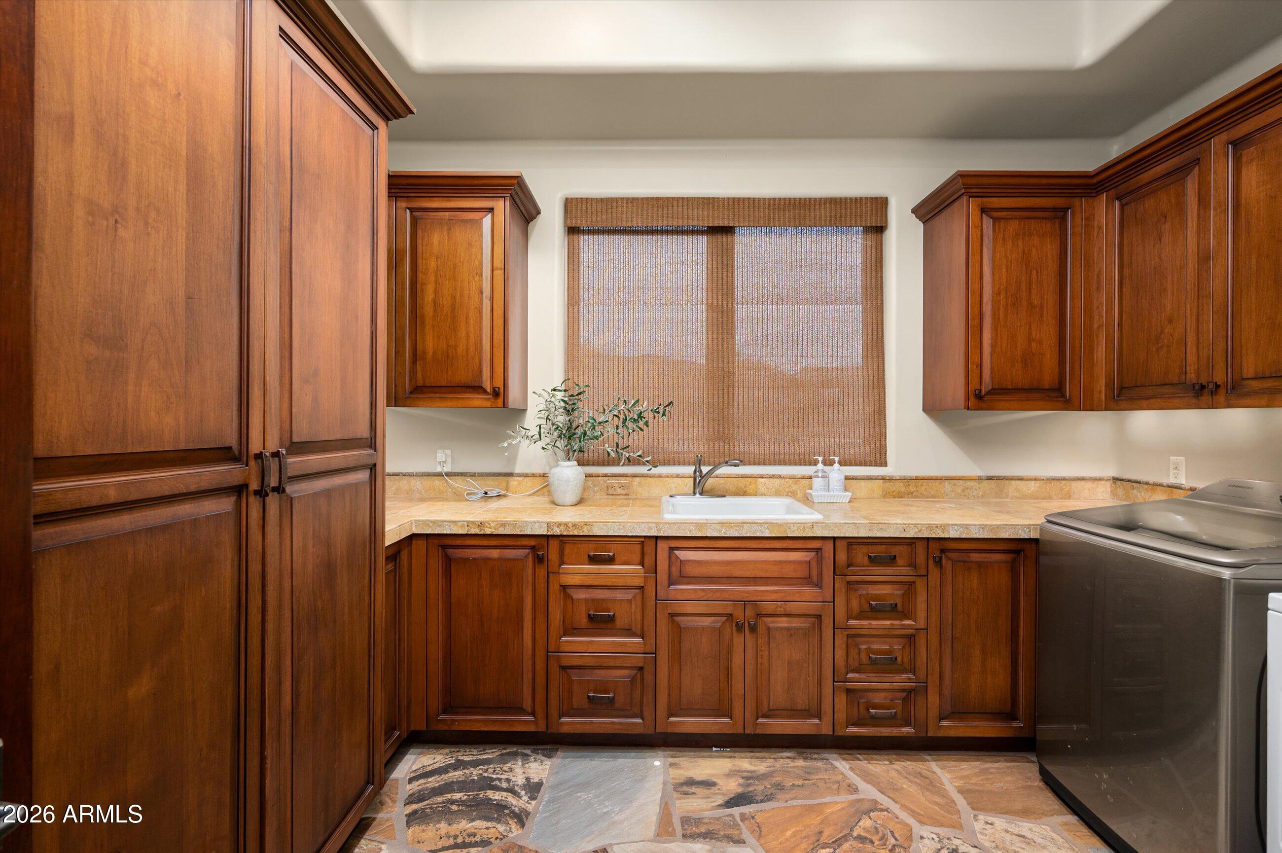 11105 E TAMARISK Way