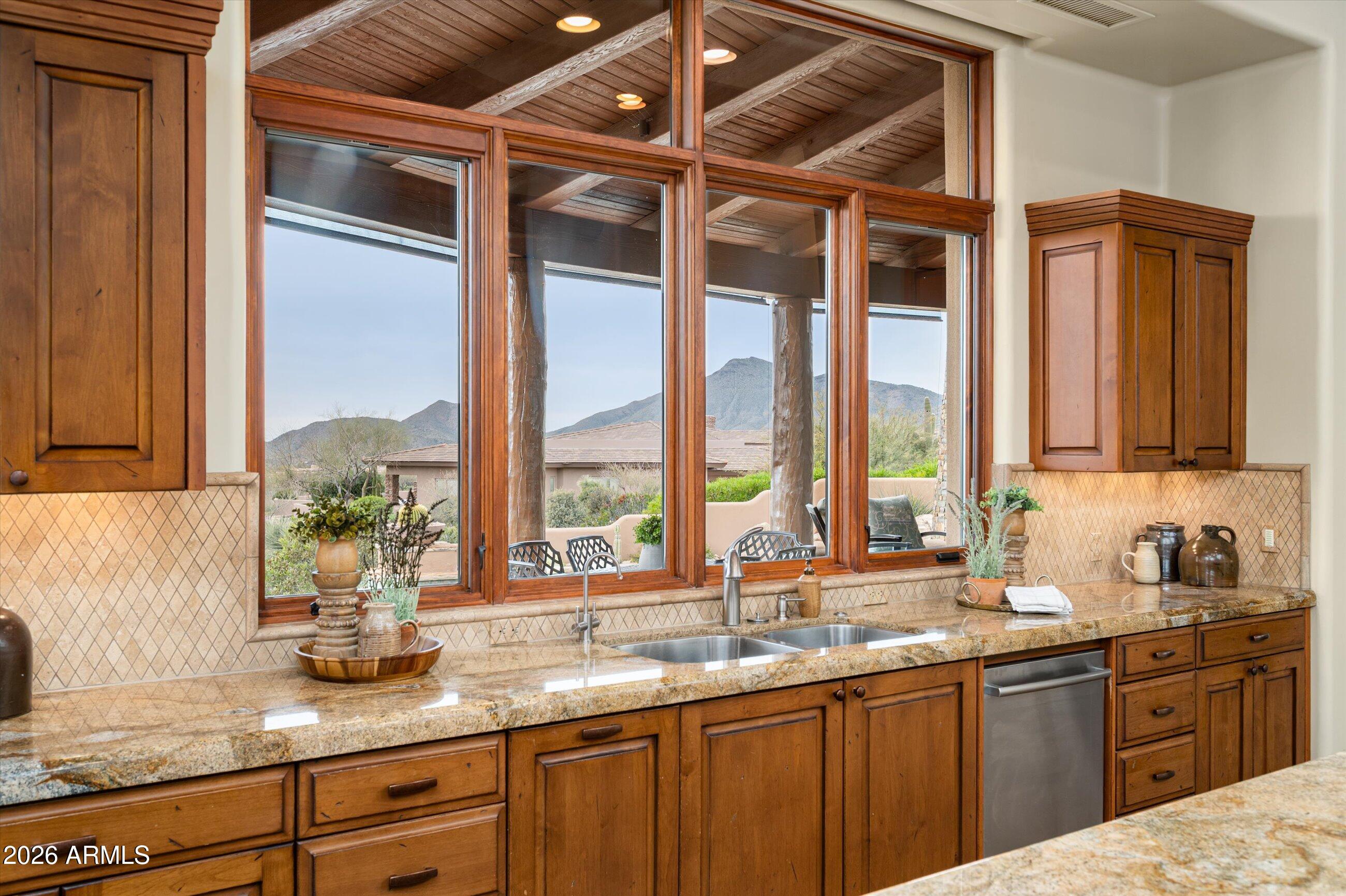 11105 E TAMARISK Way