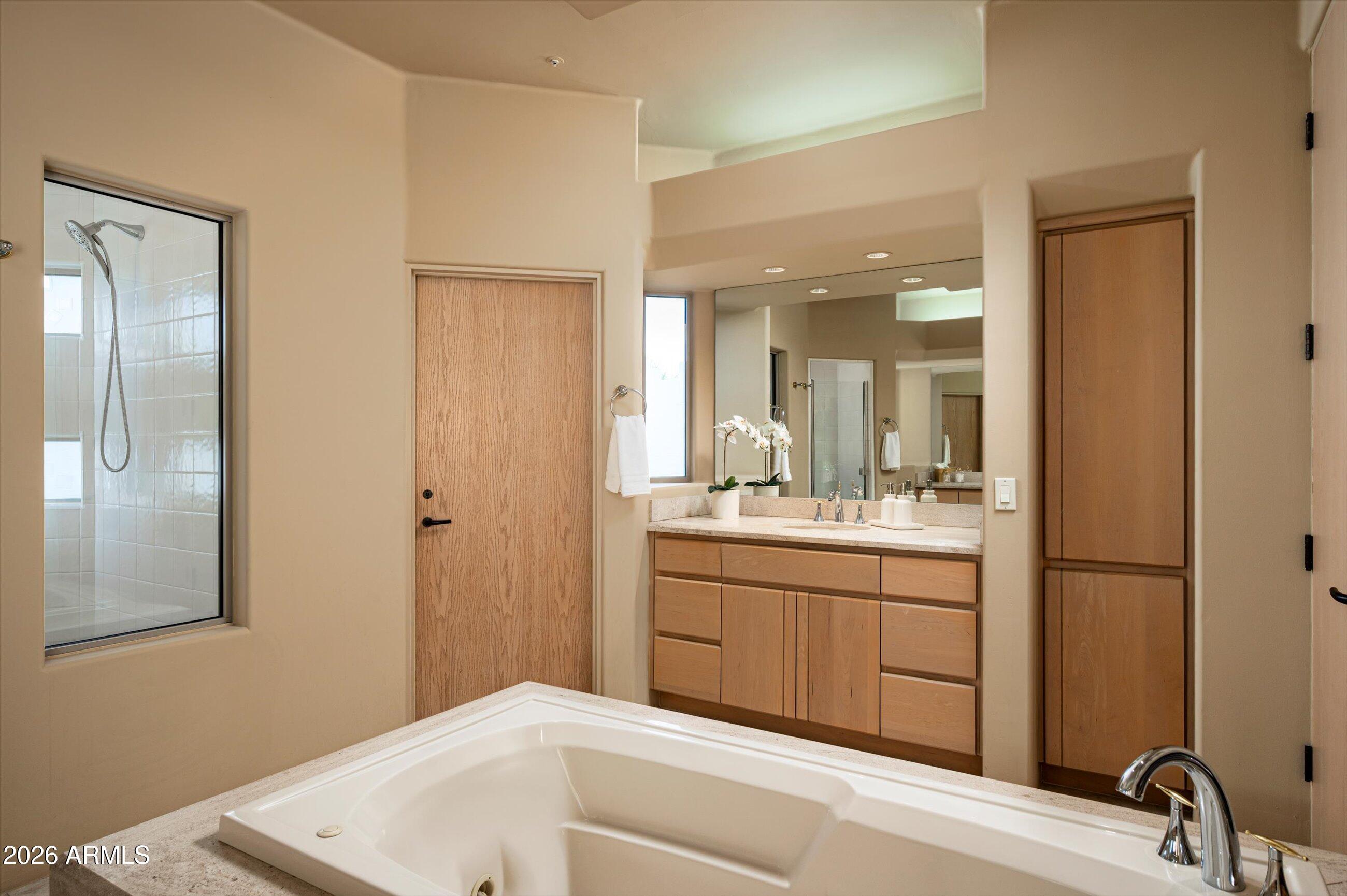 9760 E SKYLINE Court