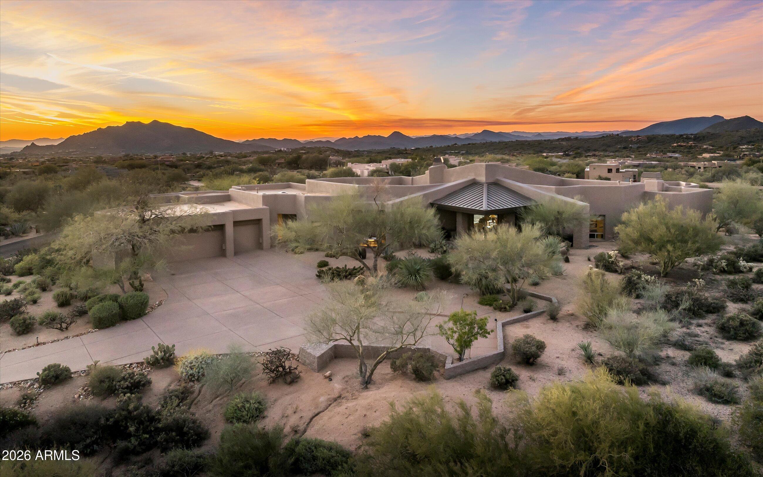 9760 E SKYLINE Court