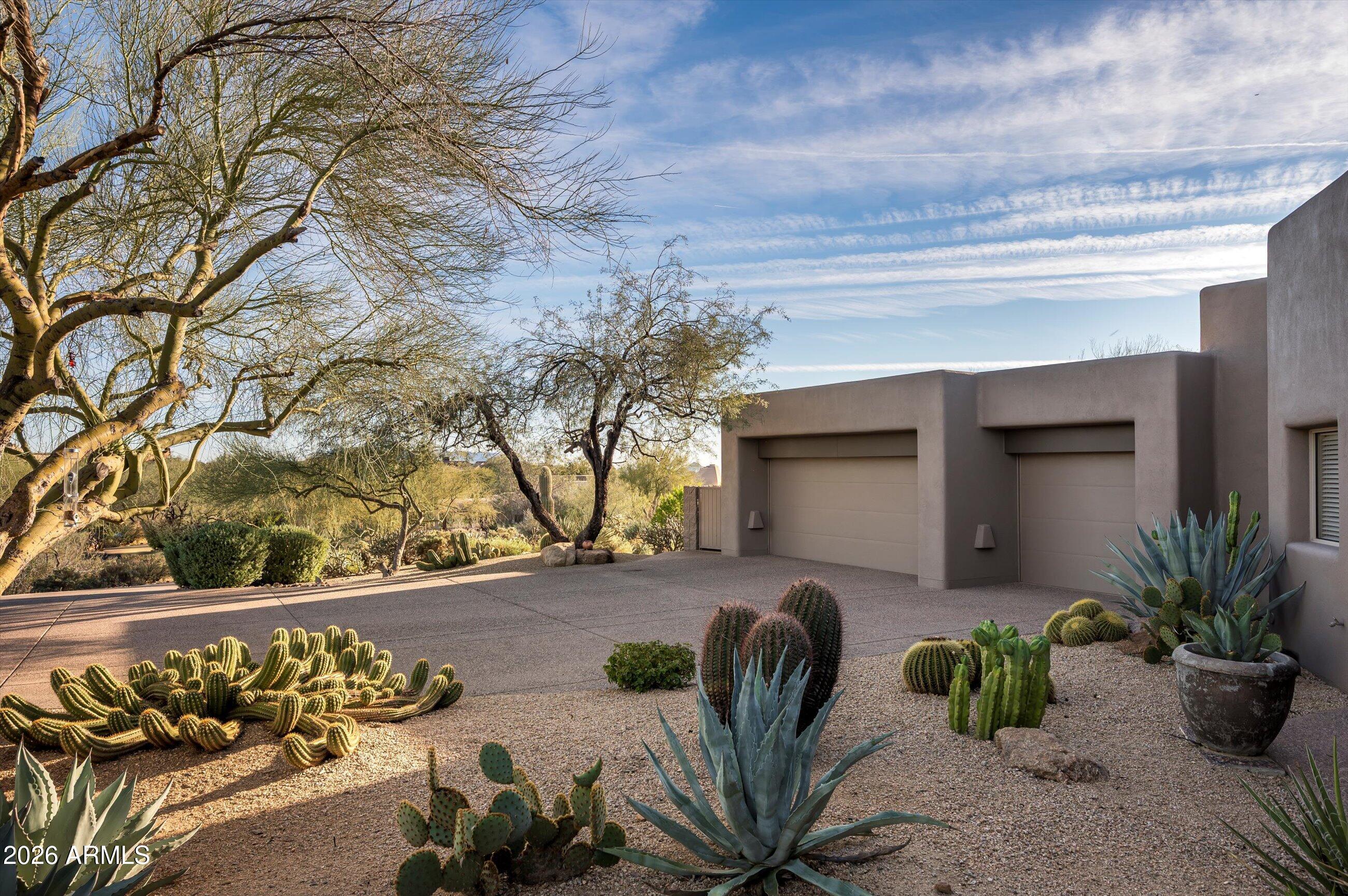 9760 E SKYLINE Court