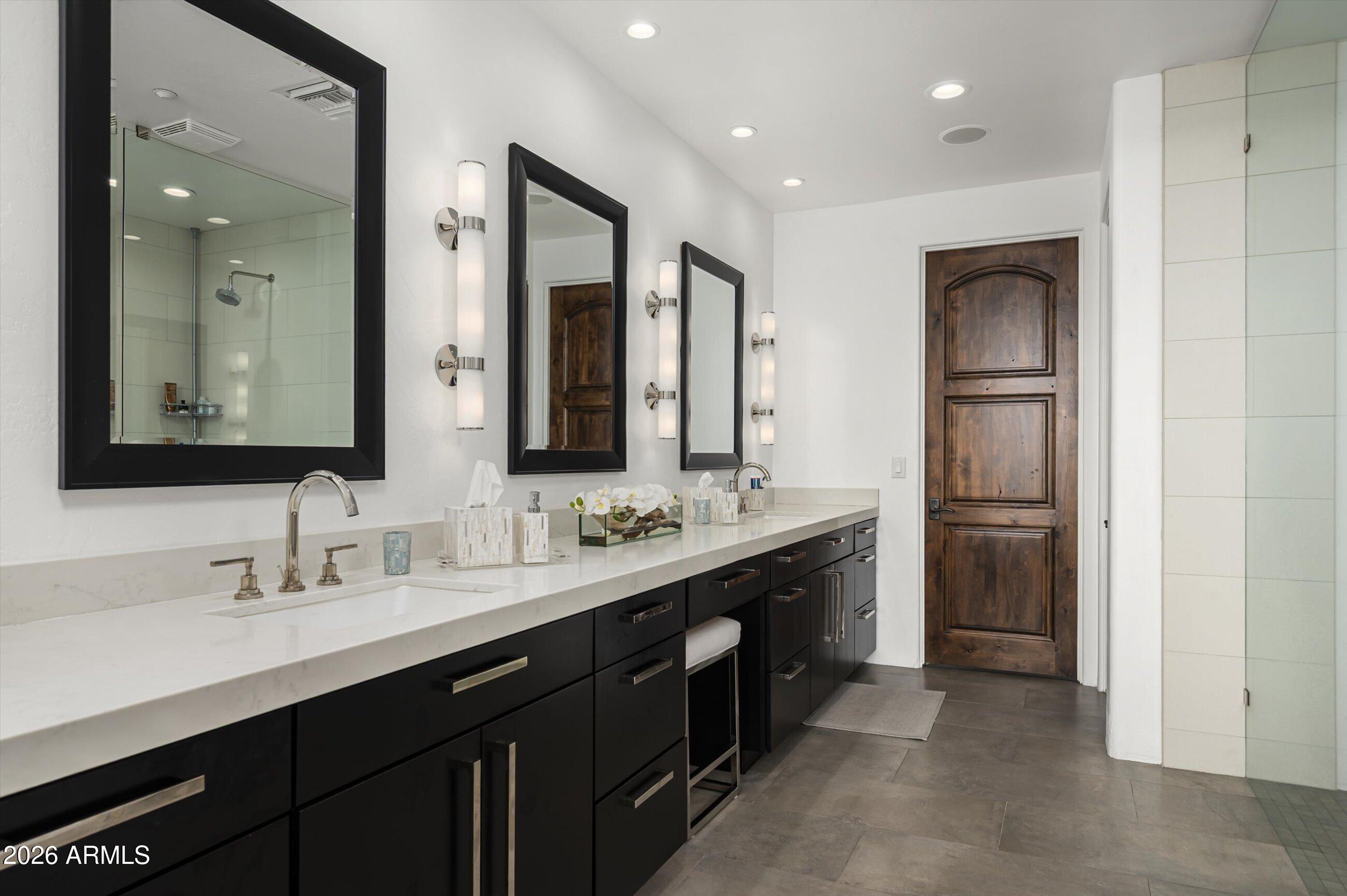 9795 E FORGOTTEN HILLS Drive