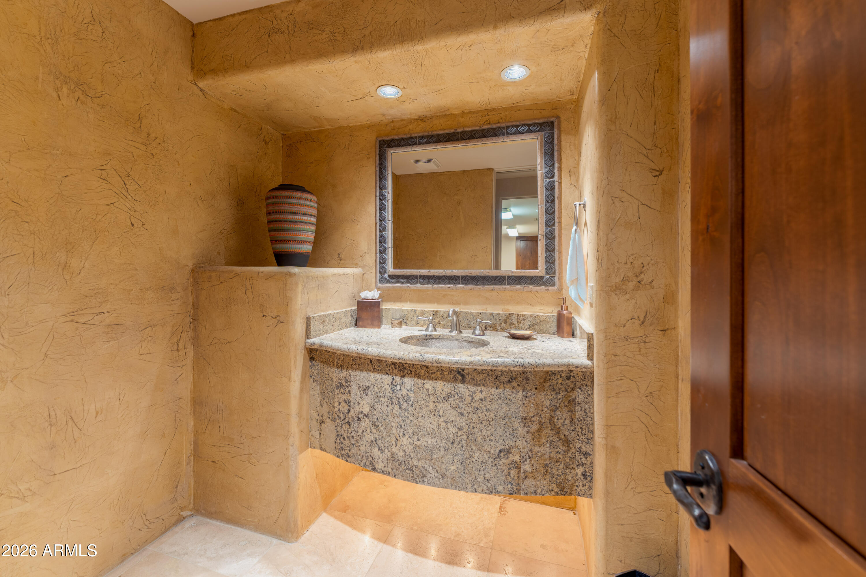 9903 E LOOKOUT MOUNTAIN Drive 45