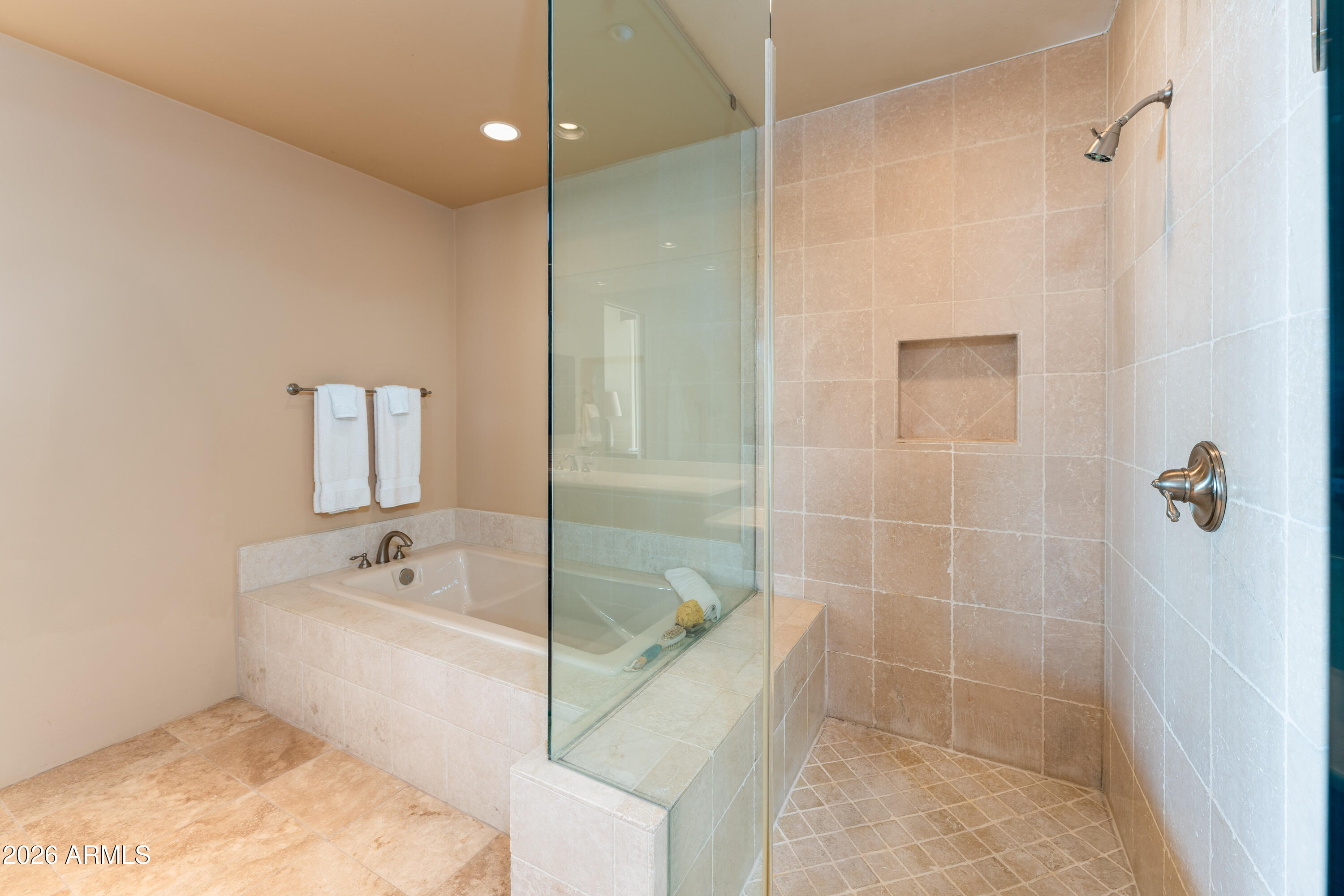 9903 E LOOKOUT MOUNTAIN Drive 45