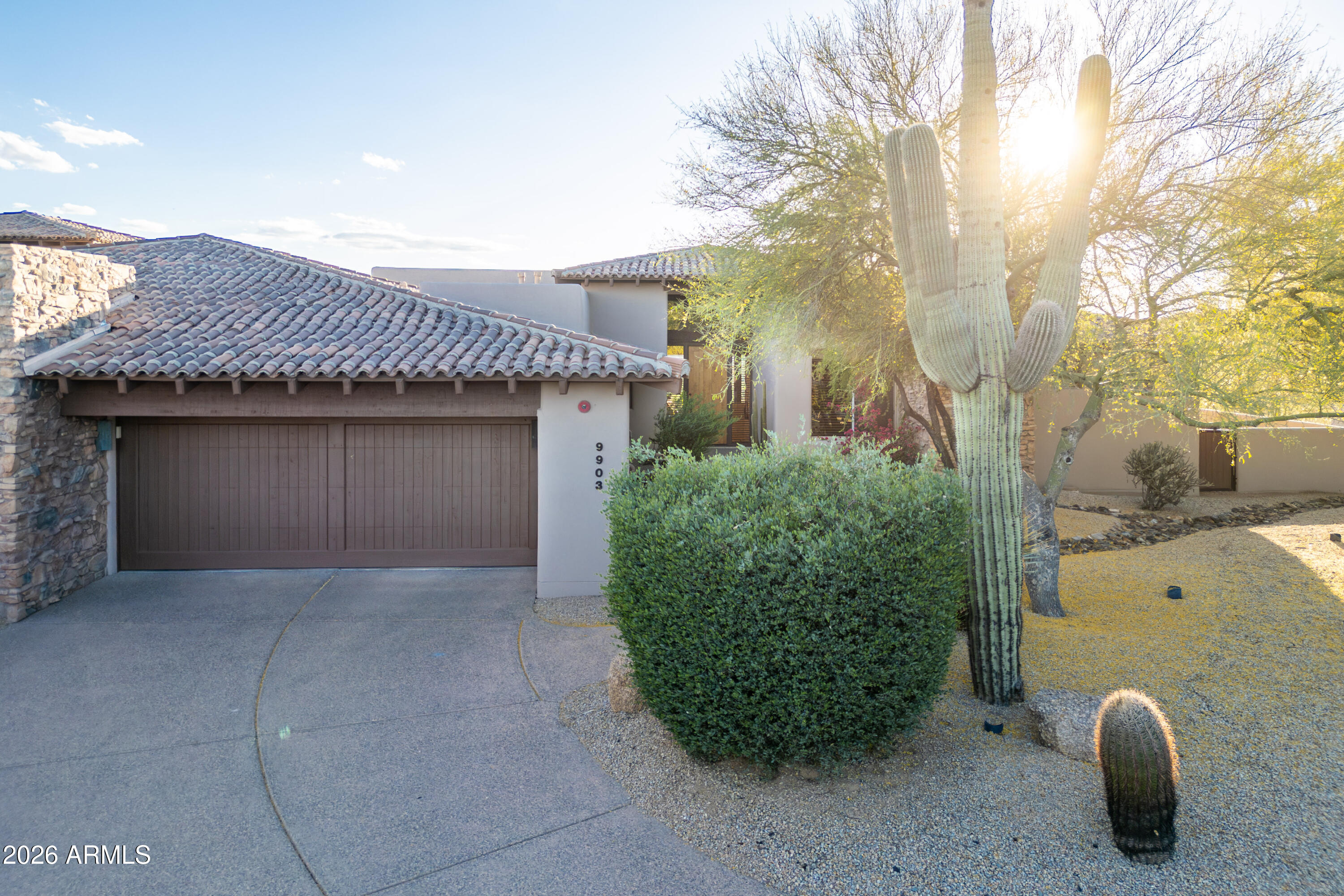 9903 E LOOKOUT MOUNTAIN Drive 45