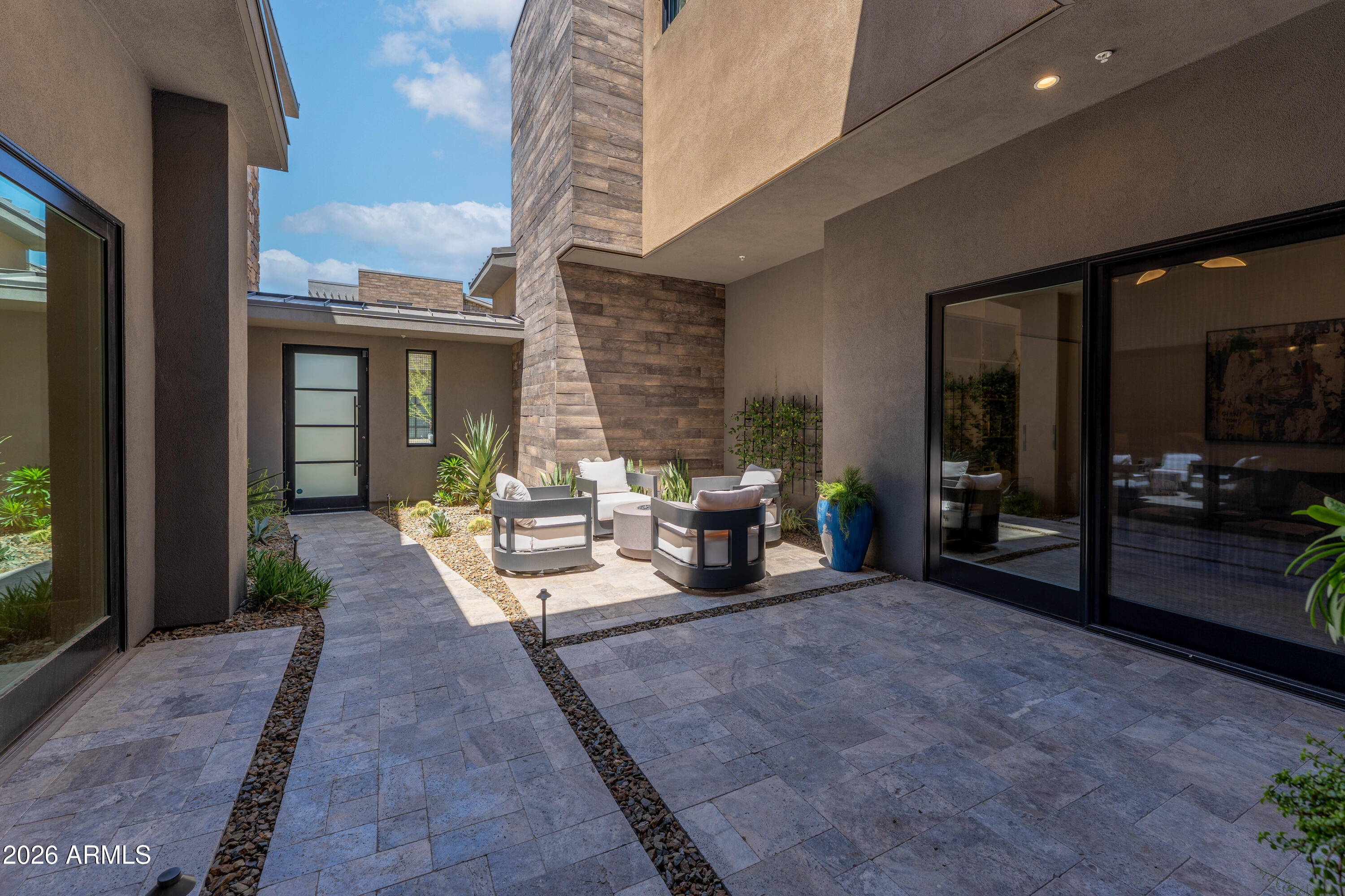 37200 N CAVE CREEK Road 1123