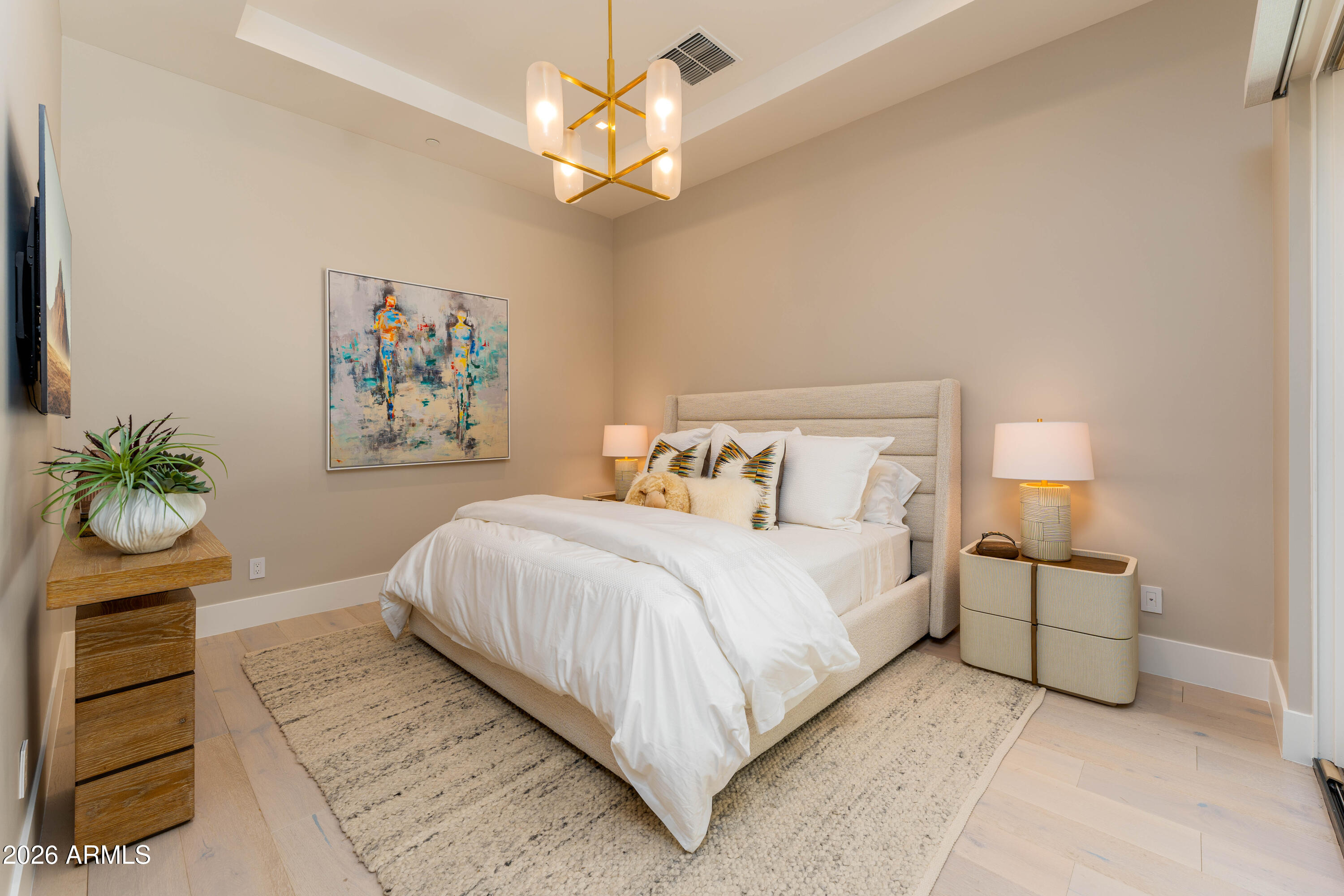 37200 N CAVE CREEK Road 1123