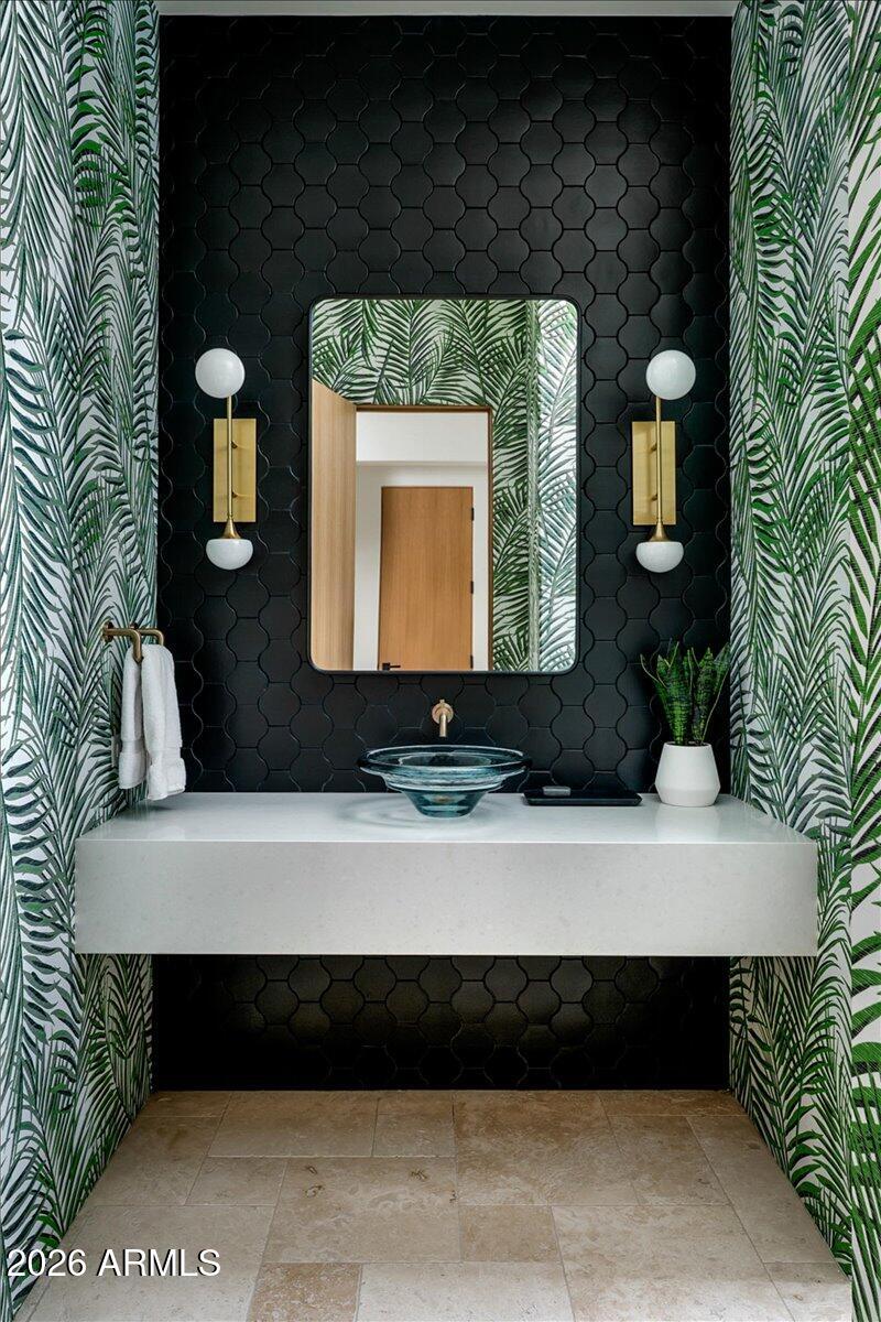 10332 E FILAREE Lane