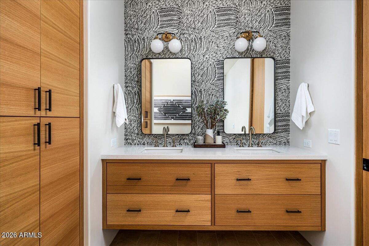 10332 E FILAREE Lane