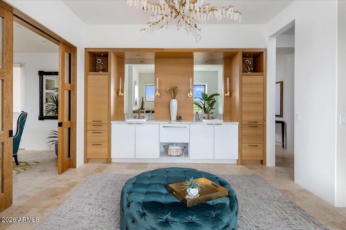 10332 E FILAREE Lane