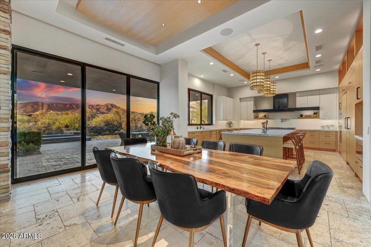 10332 E FILAREE Lane