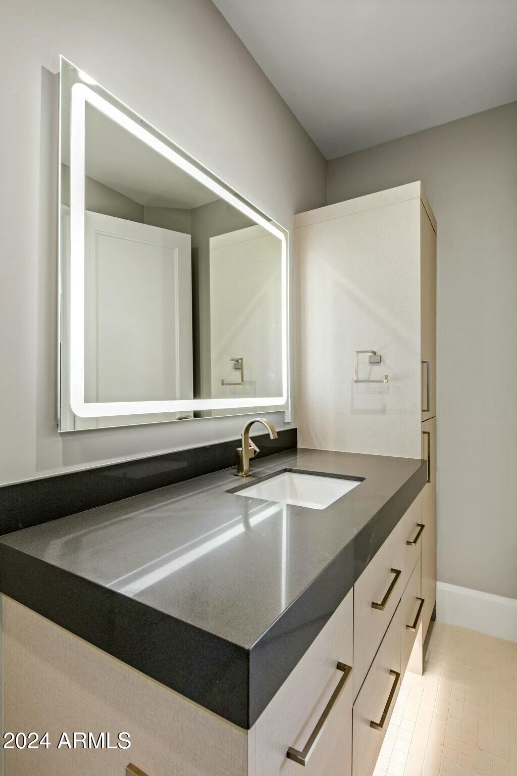 4880 E LONE MOUNTAIN Road N