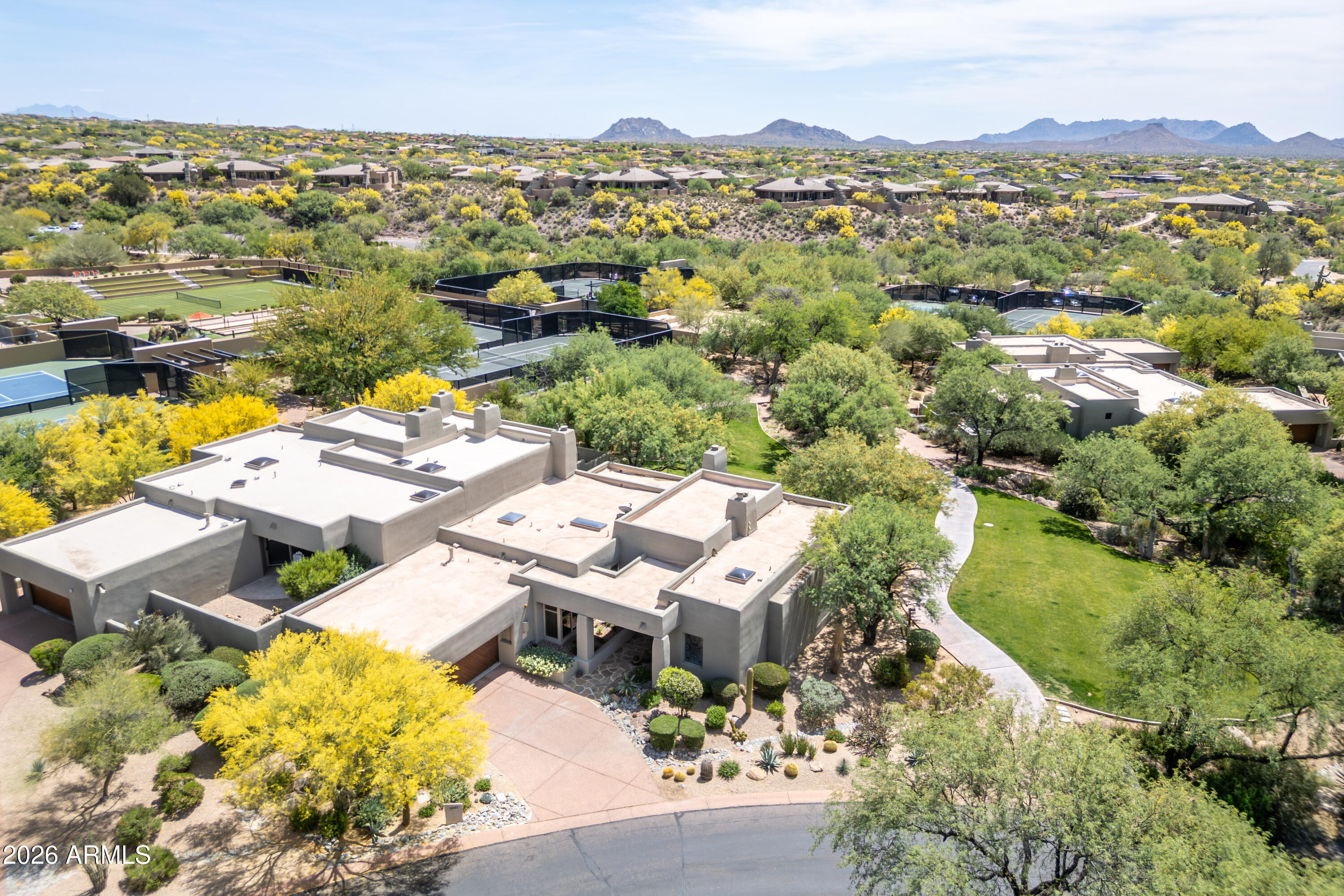 10063 E GRAYTHORN Drive