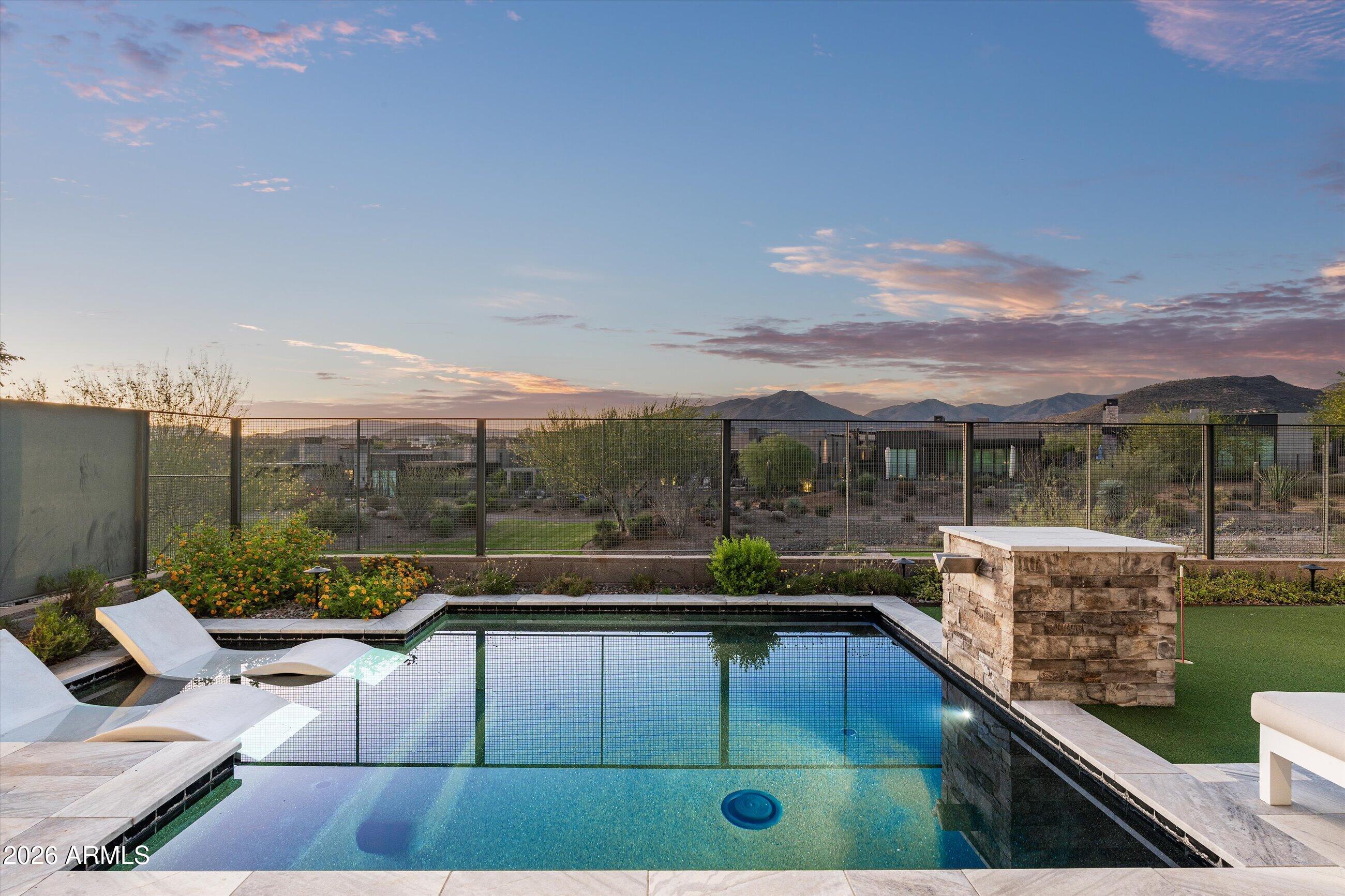 37200 N CAVE CREEK Road 1059