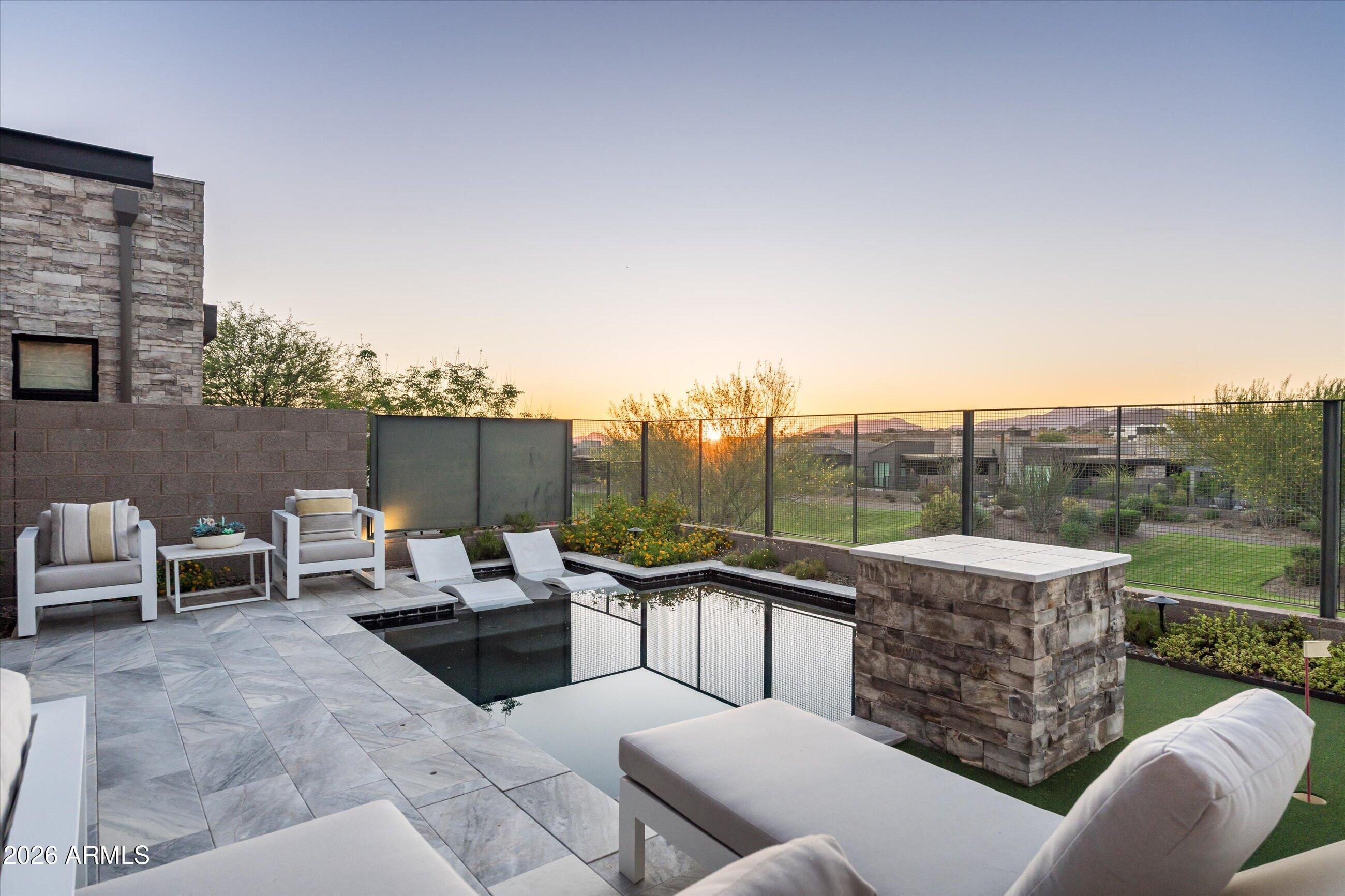 37200 N CAVE CREEK Road 1059
