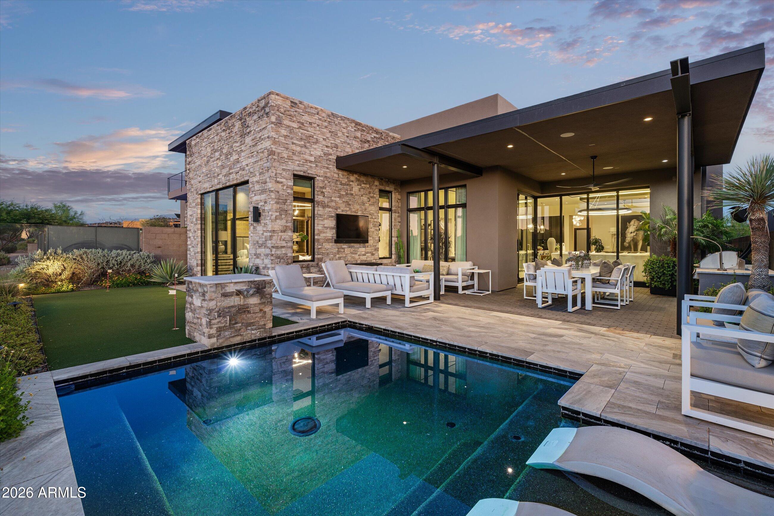 37200 N CAVE CREEK Road 1059