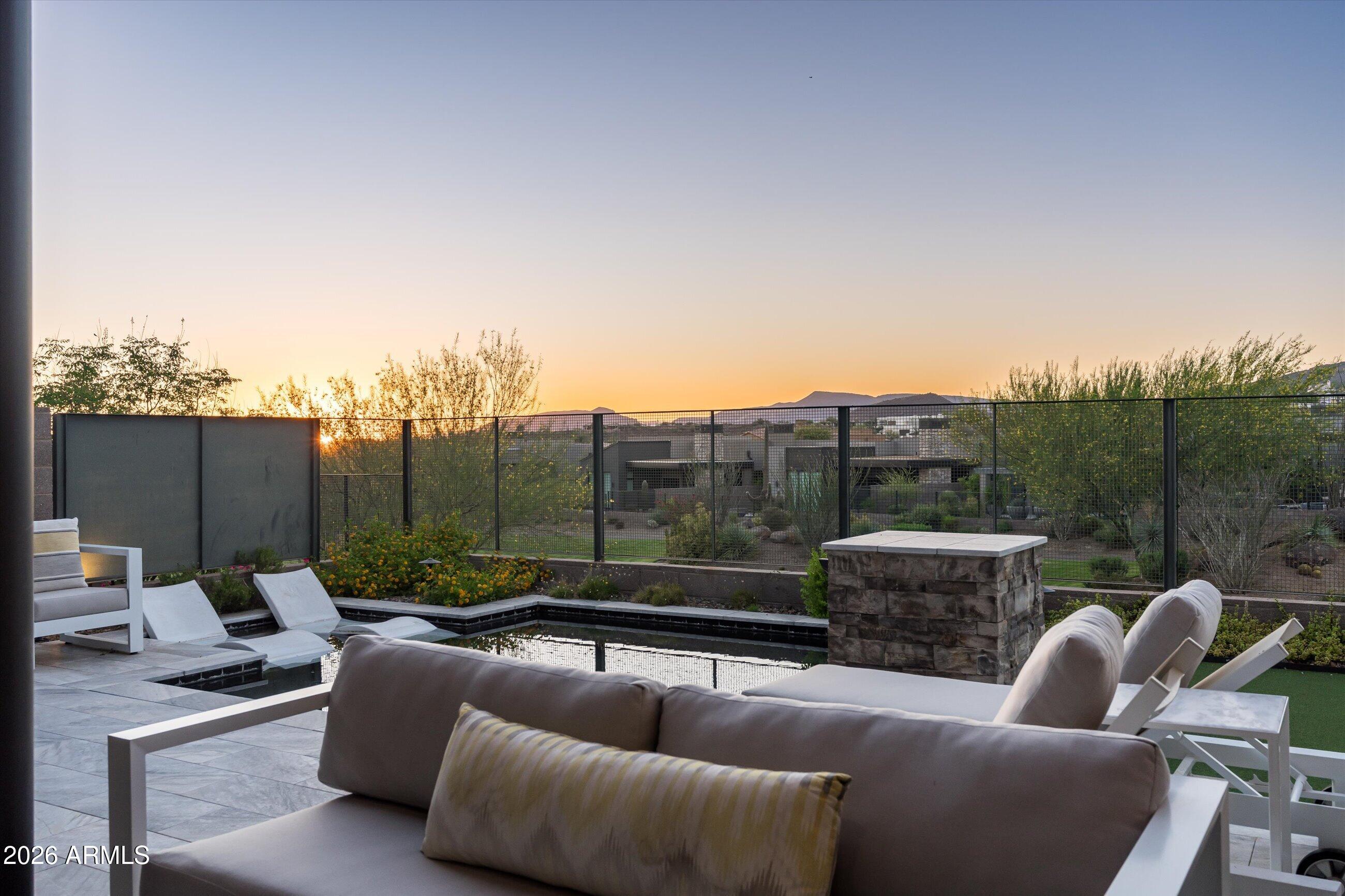37200 N CAVE CREEK Road 1059