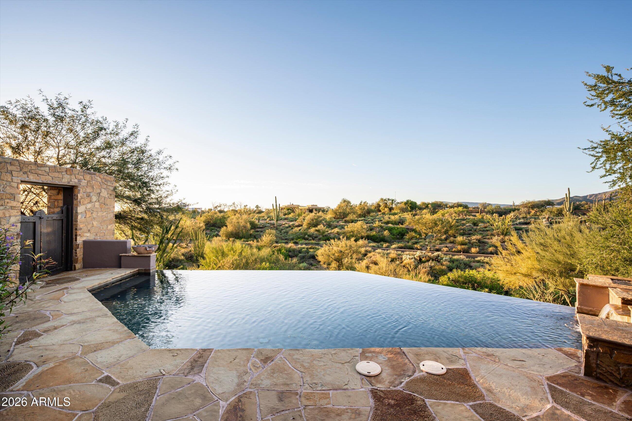 9029 E COVEY Trail